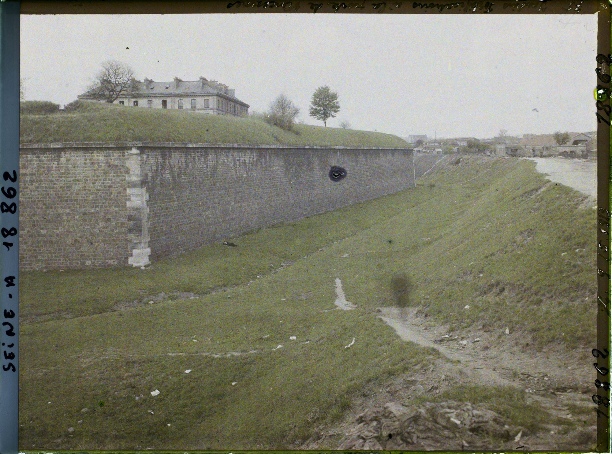 Image représentant Fortifications à la Porte de Vincennes
