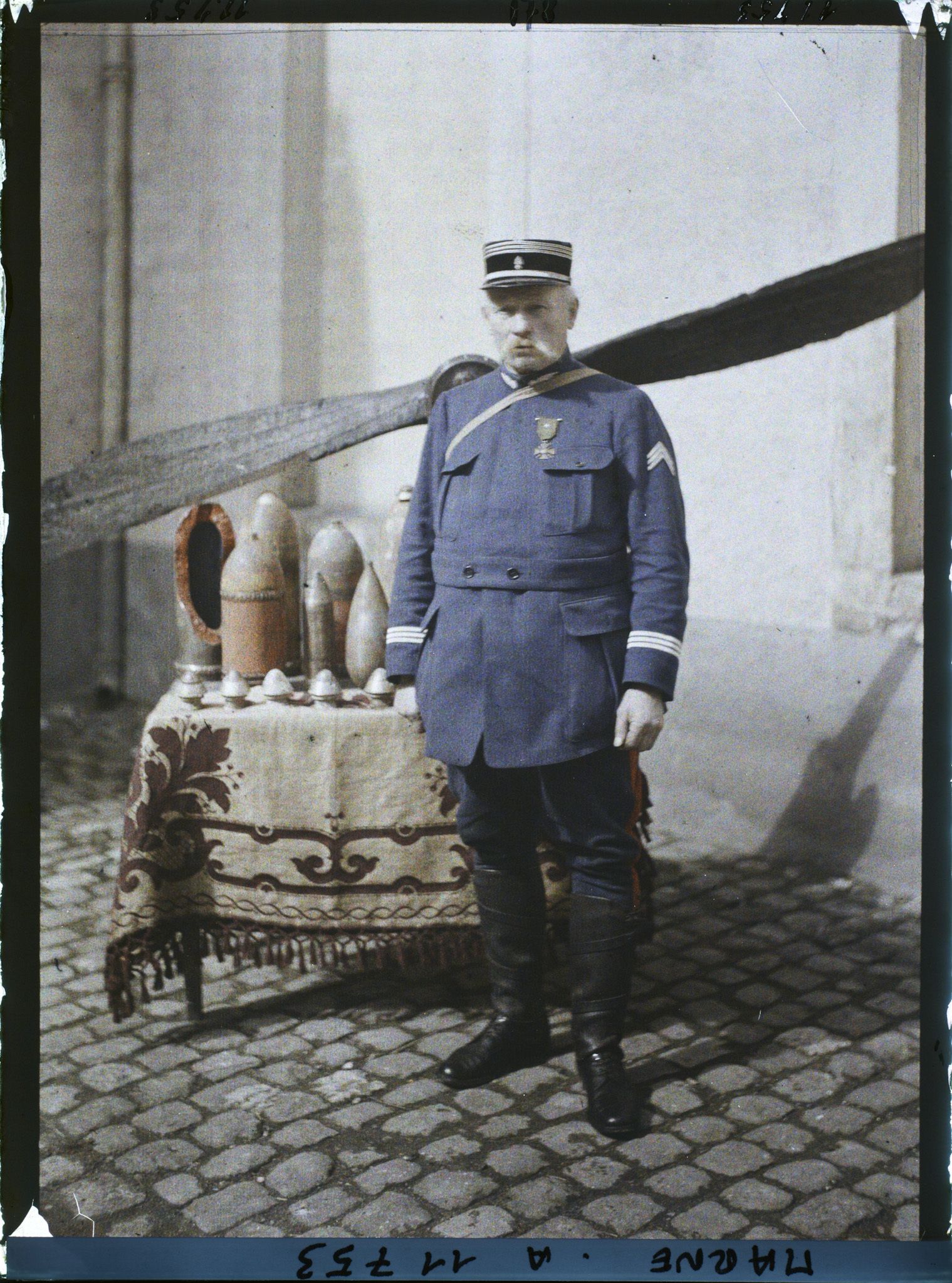 Image représentant France, Reims, Capitaine Geffroy. Pompiers.