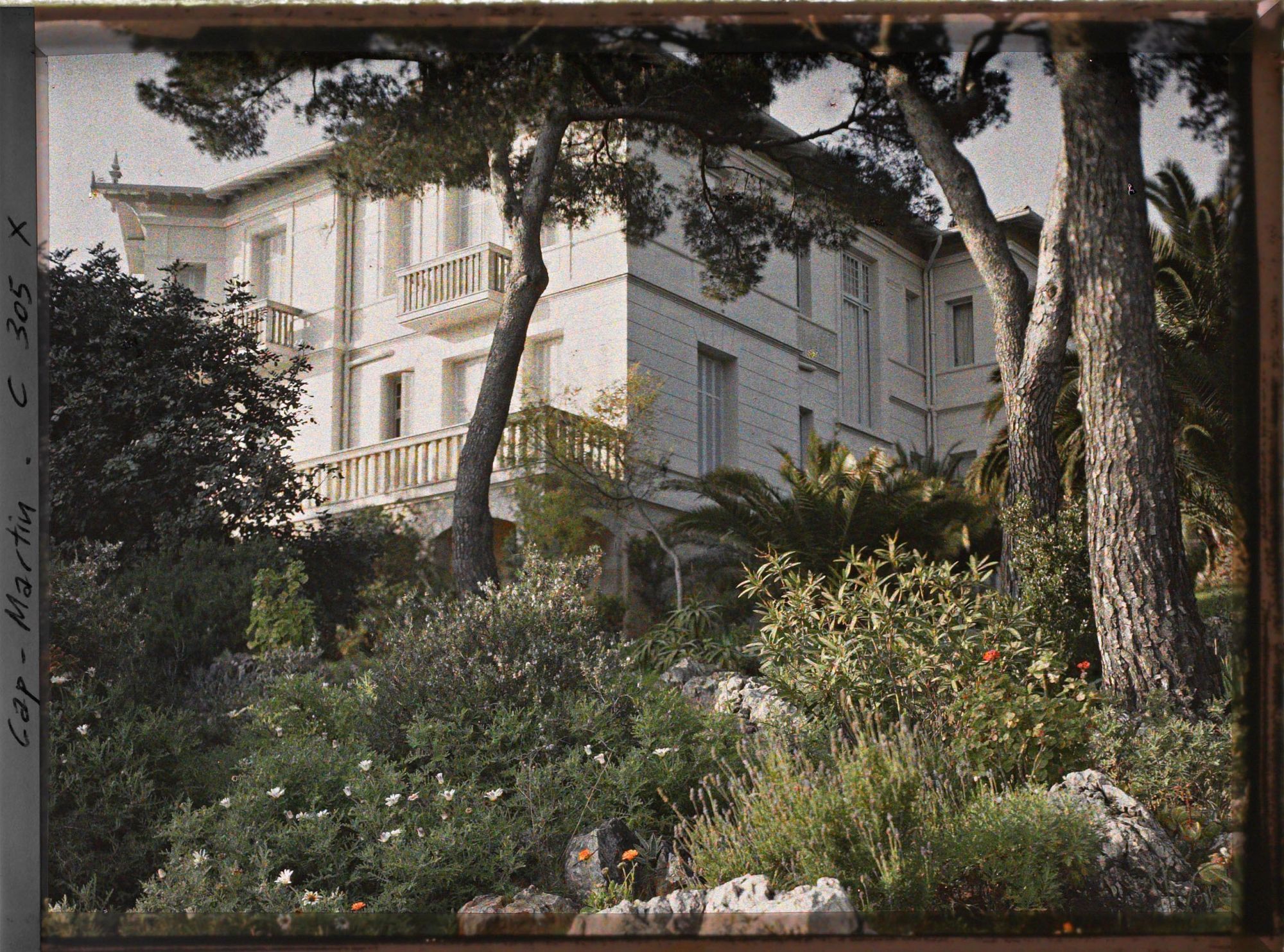 Image représentant La villa Dunure, appartenant à Albert Kahn