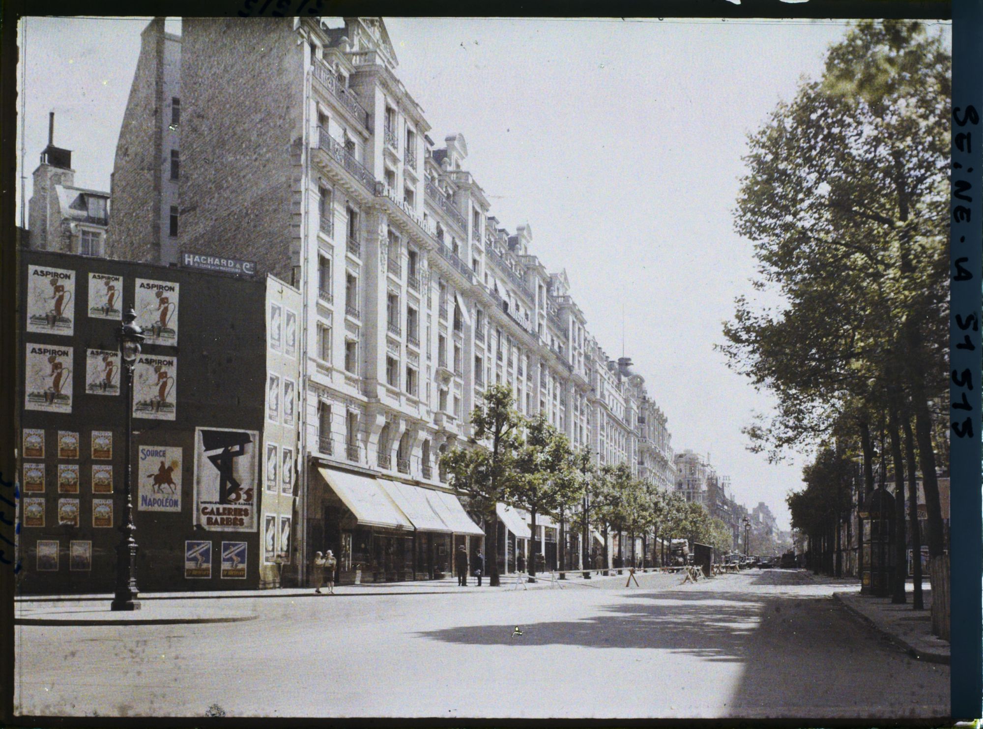 Image représentant La percée du boulevard Haussmann vers les nouvelles constructions, depuis l'angle de la rue Taitbout