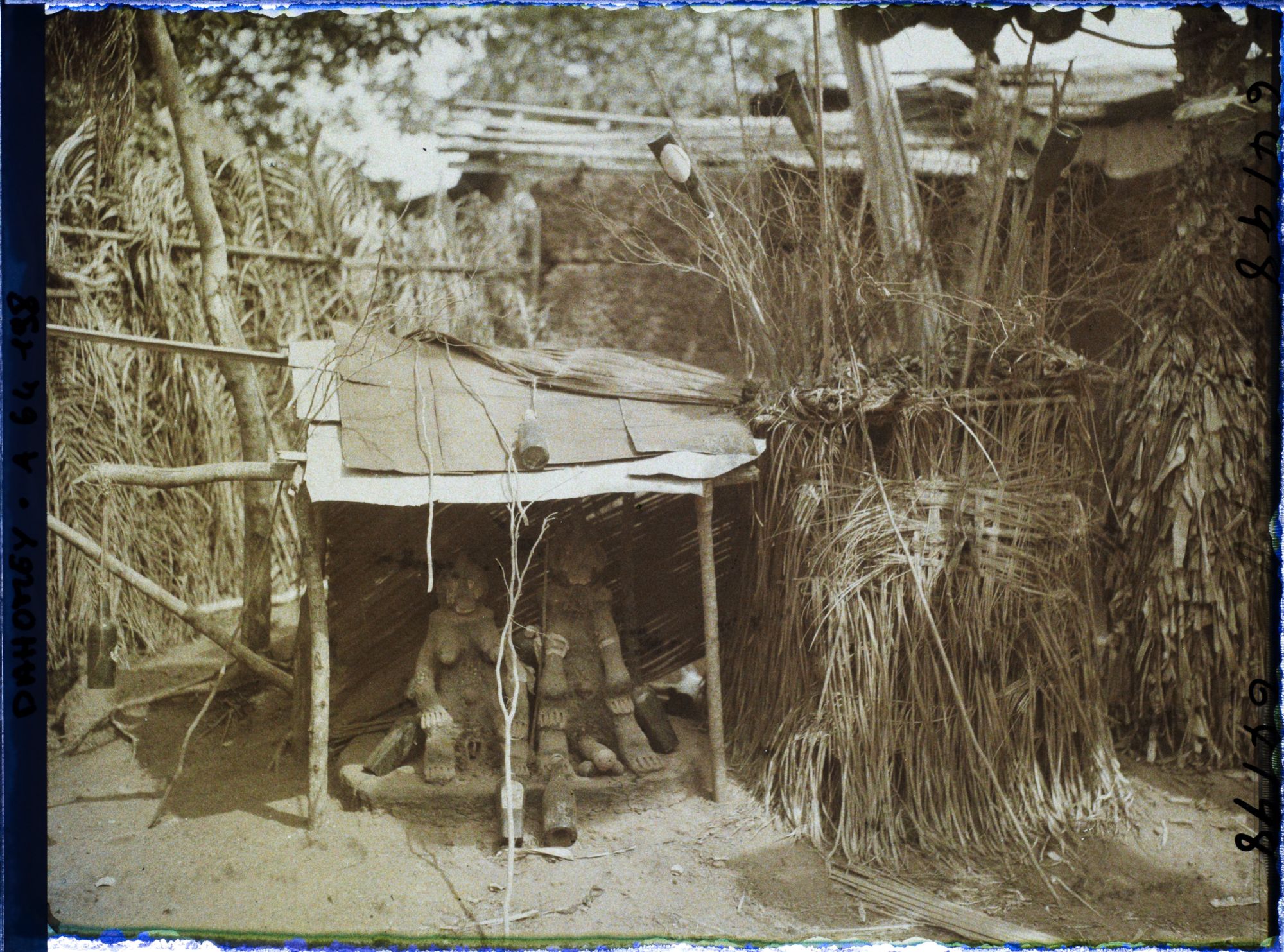 Image représentant Fétiches Lègba et badines de Zangbéto