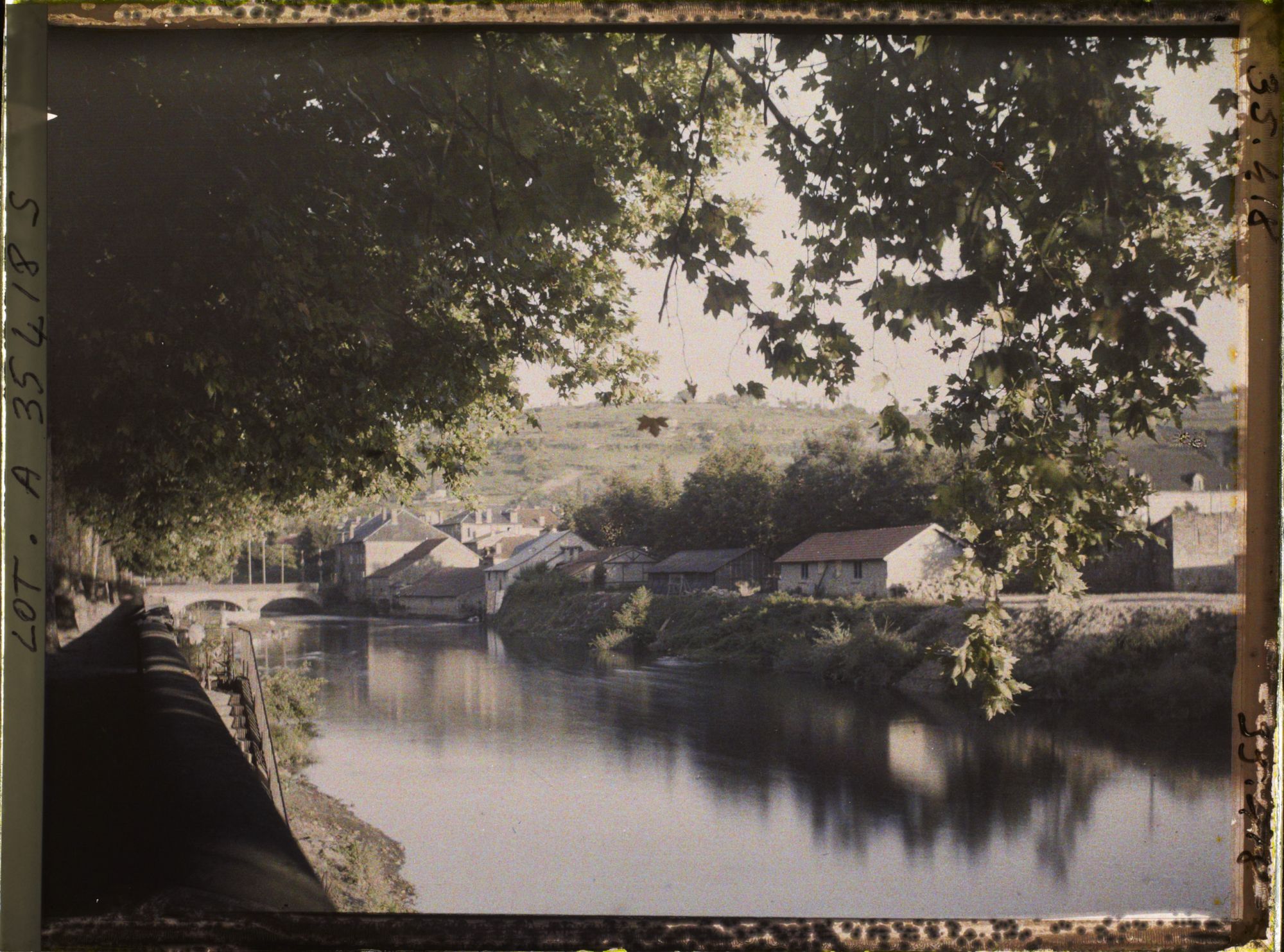 Image représentant France, Figeac, Paysage sur le Celé vue prise le soir