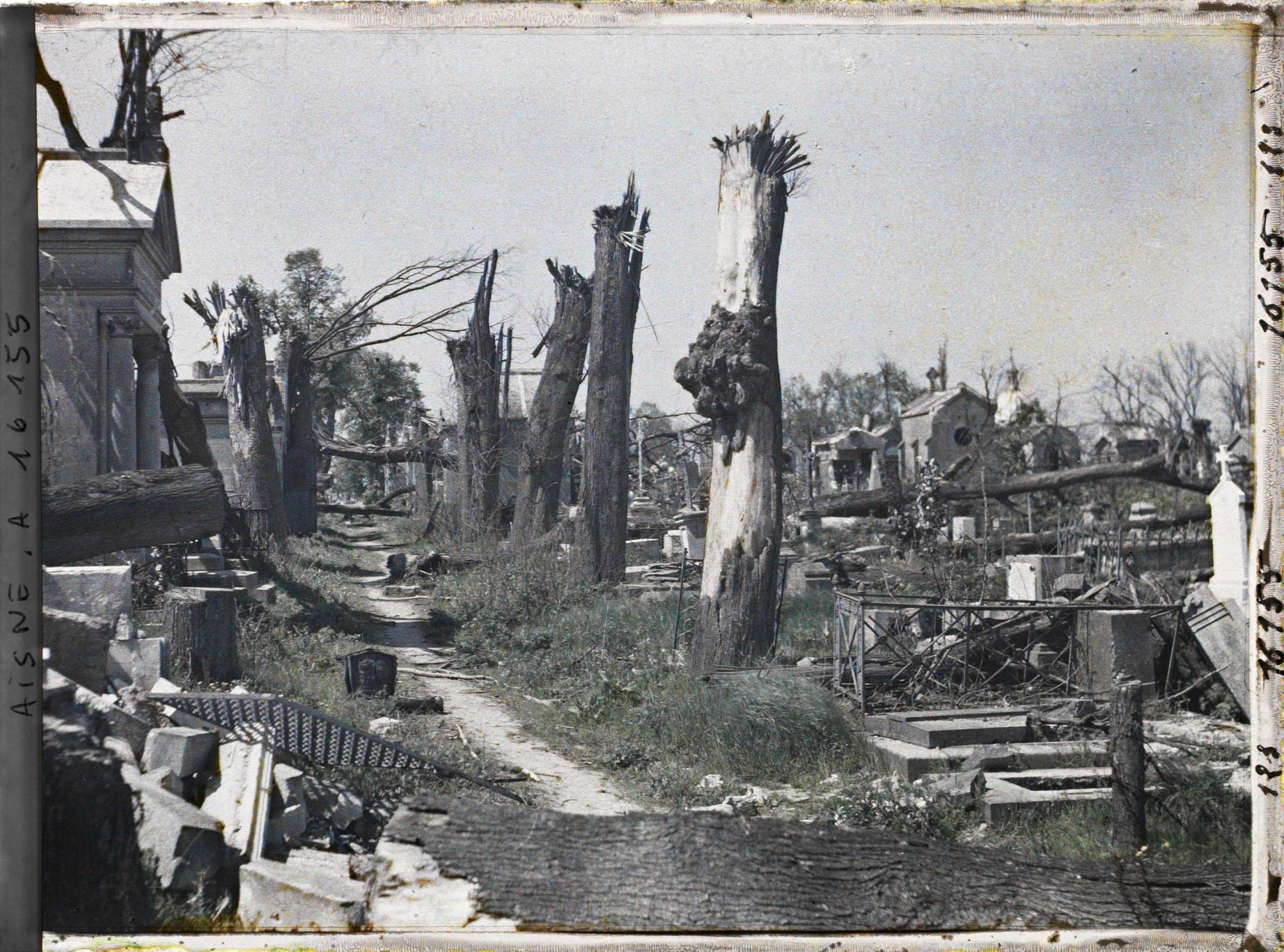 Image représentant France, St Quentin, Le Cimetière St Jean