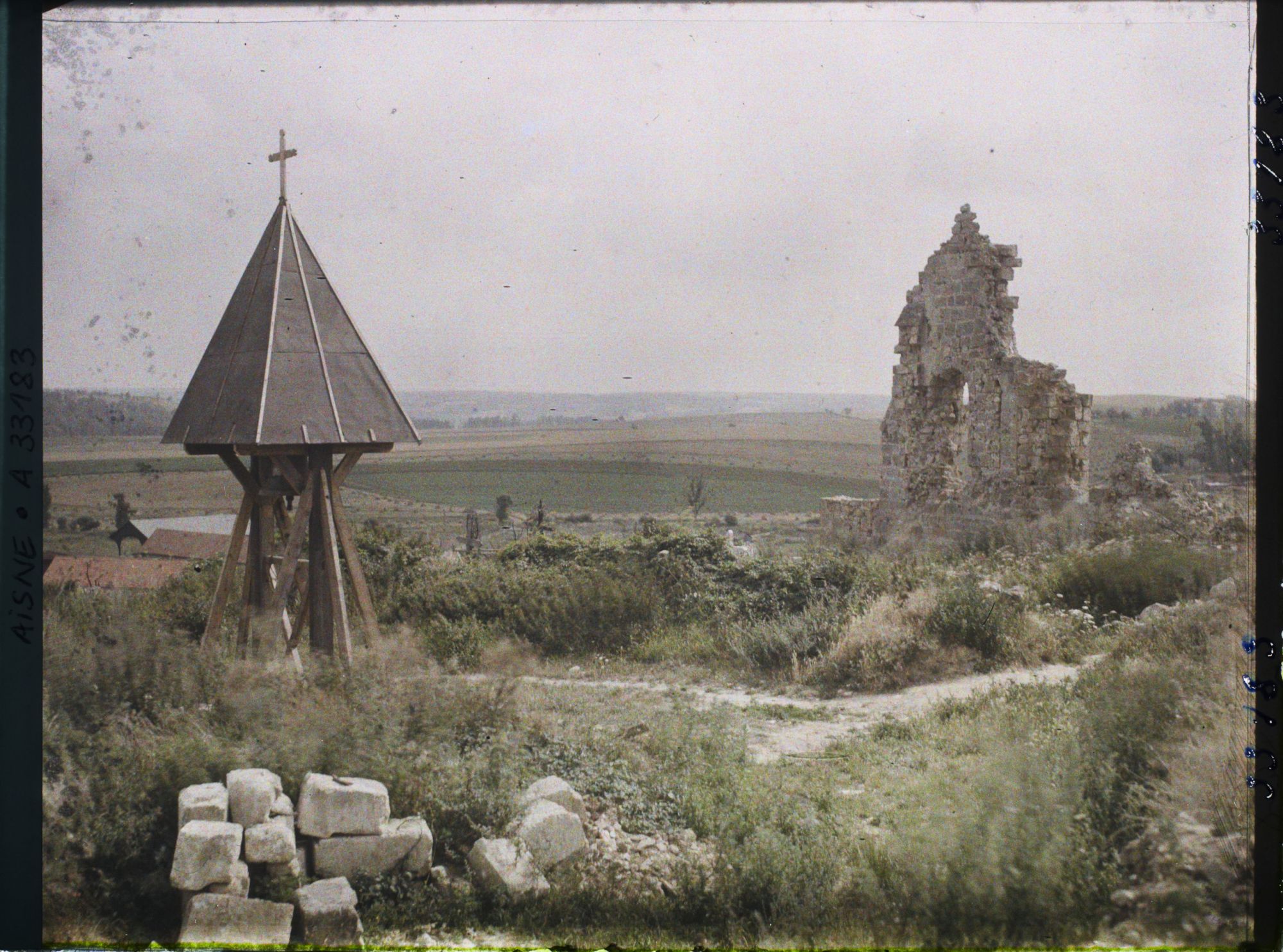Image représentant France, Vassogne, Ruines de l'Eglise