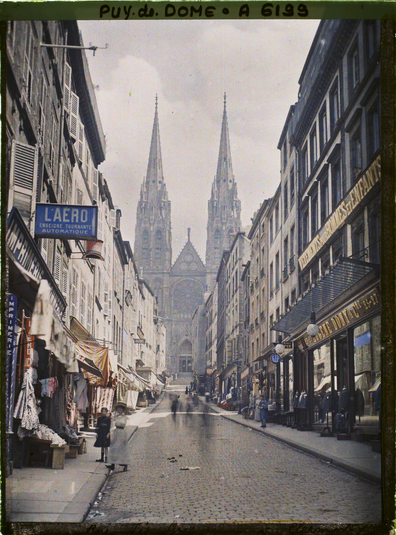 Image représentant France, Clermont Ferrand, Rue des Gras