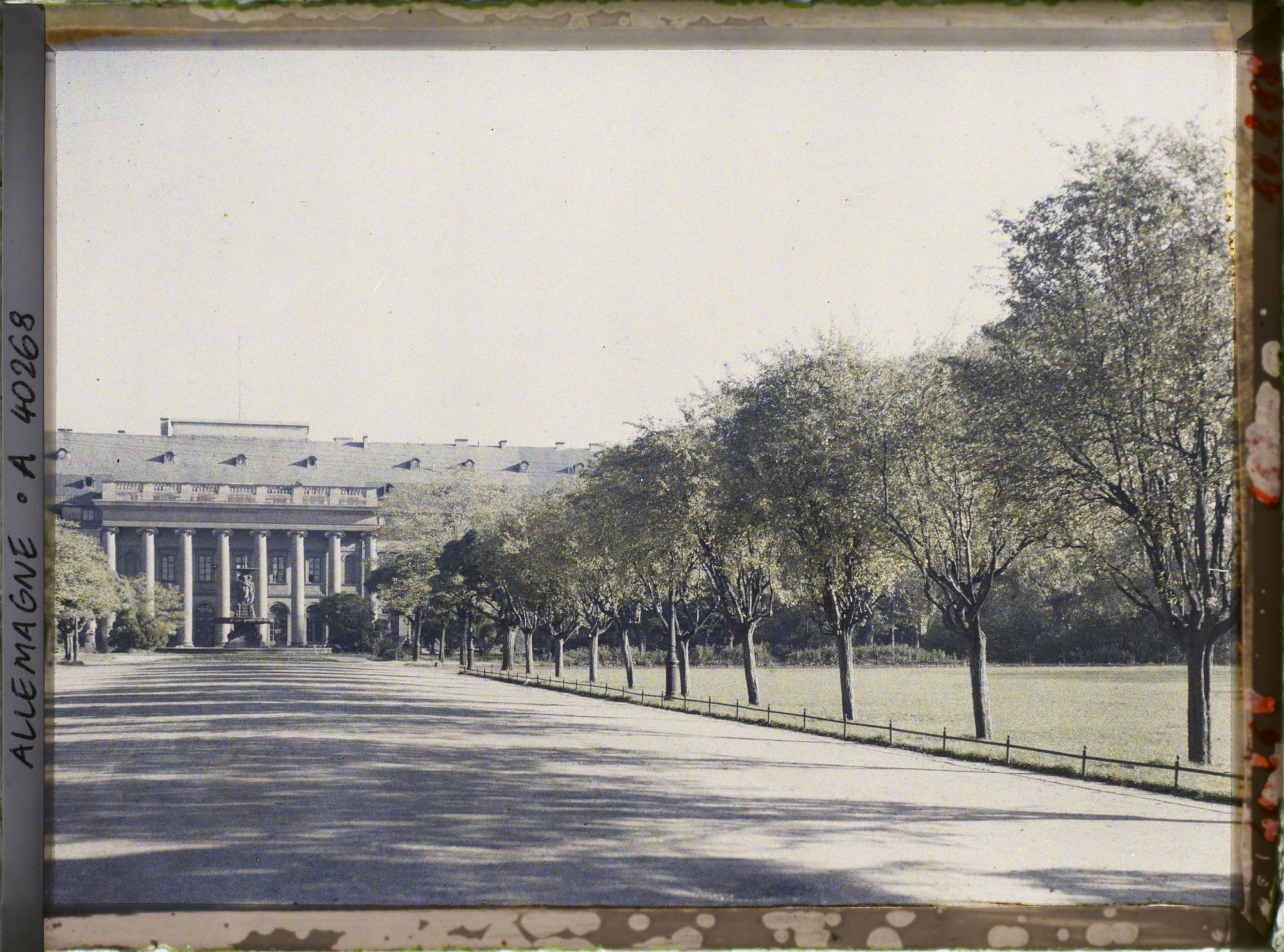 Image représentant Prusse, Coblence, Vue vers le Château, siége du Centre Republicain