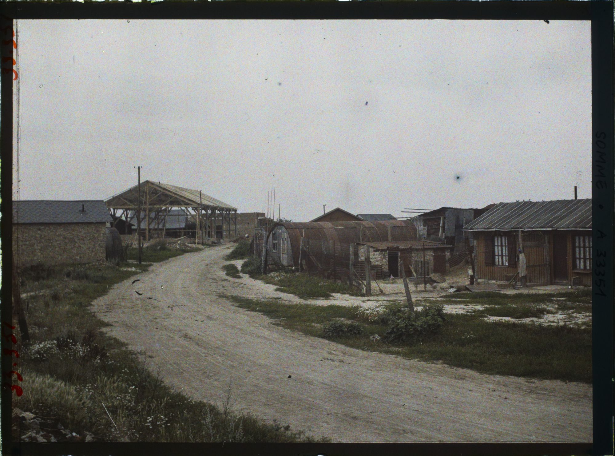 Image représentant France, Hyencourt le Grand, Vieille ferme à Hyencourt le Grand