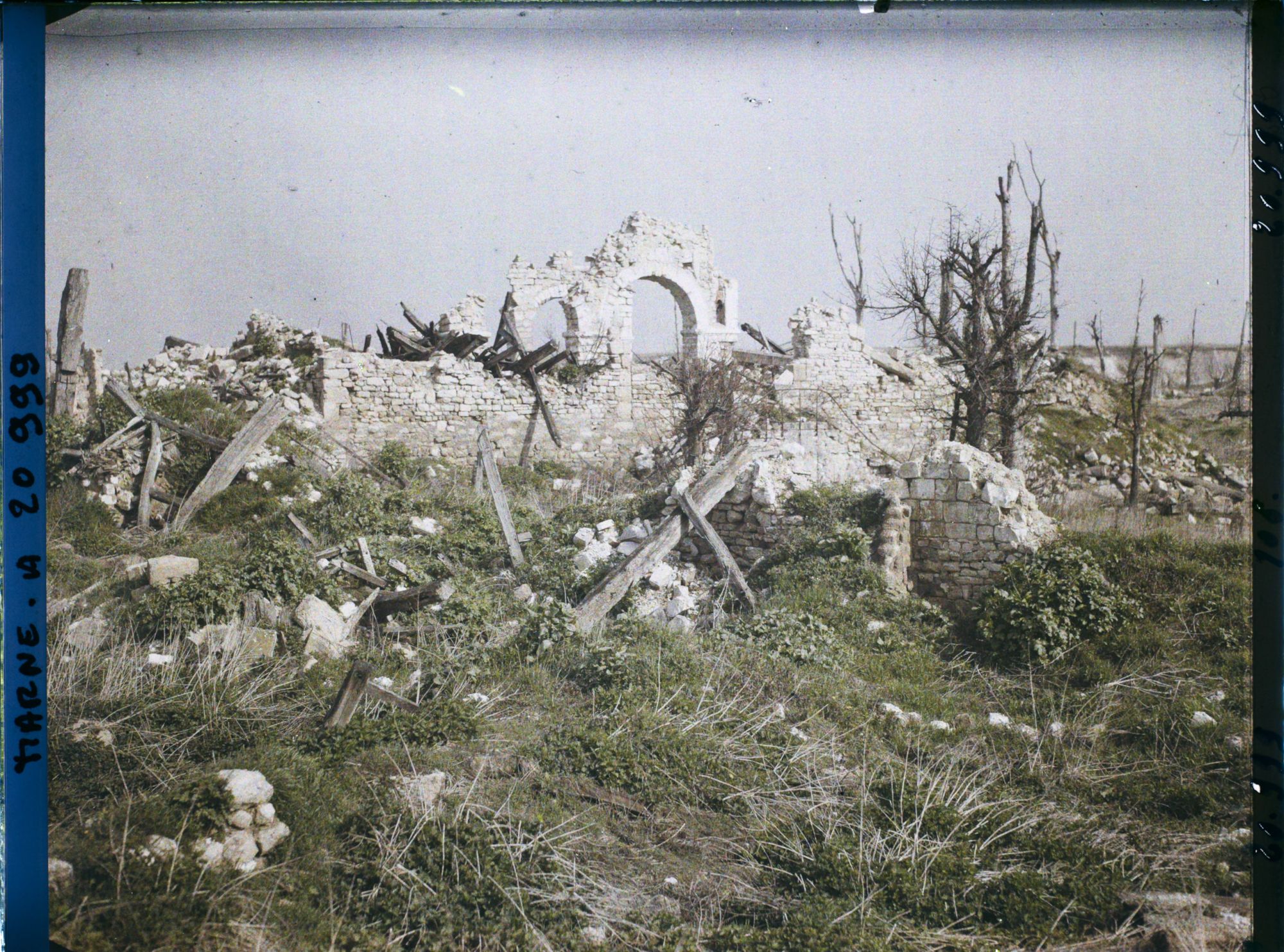 Image représentant France, Loivre, L'Eglise