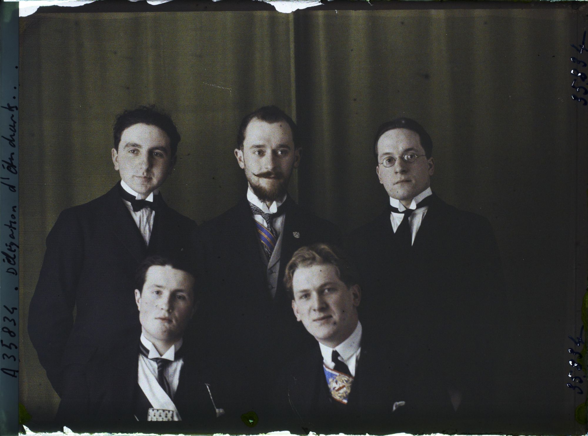 Image représentant Délégation d'étudiants ayant participé au centenaire de Pasteur à Paris