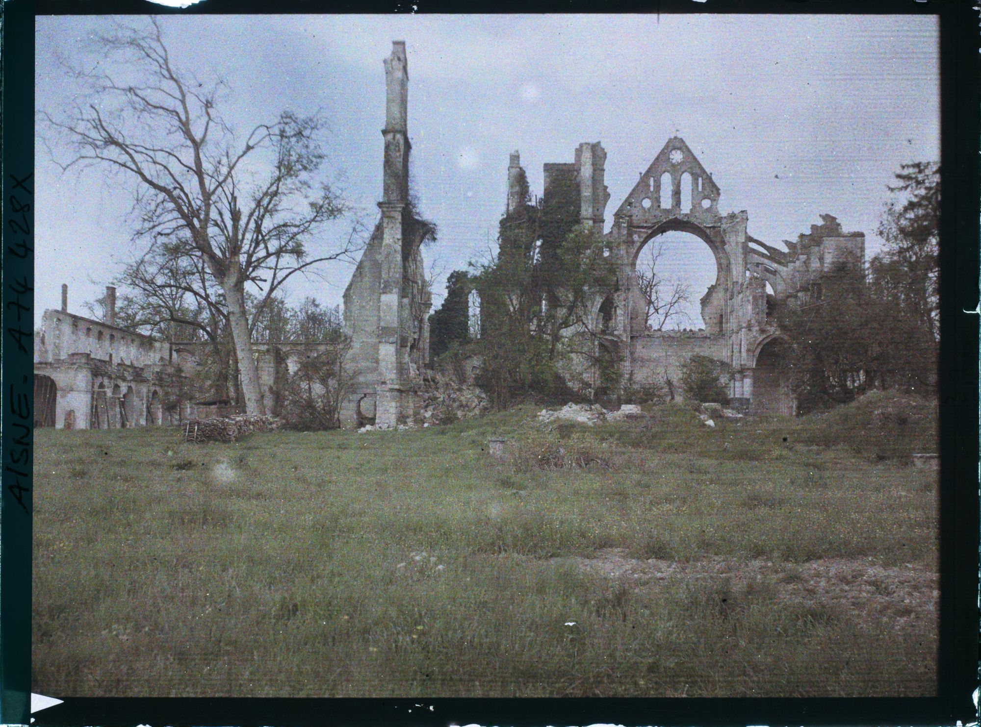 Image représentant Les ruines de l'abbaye