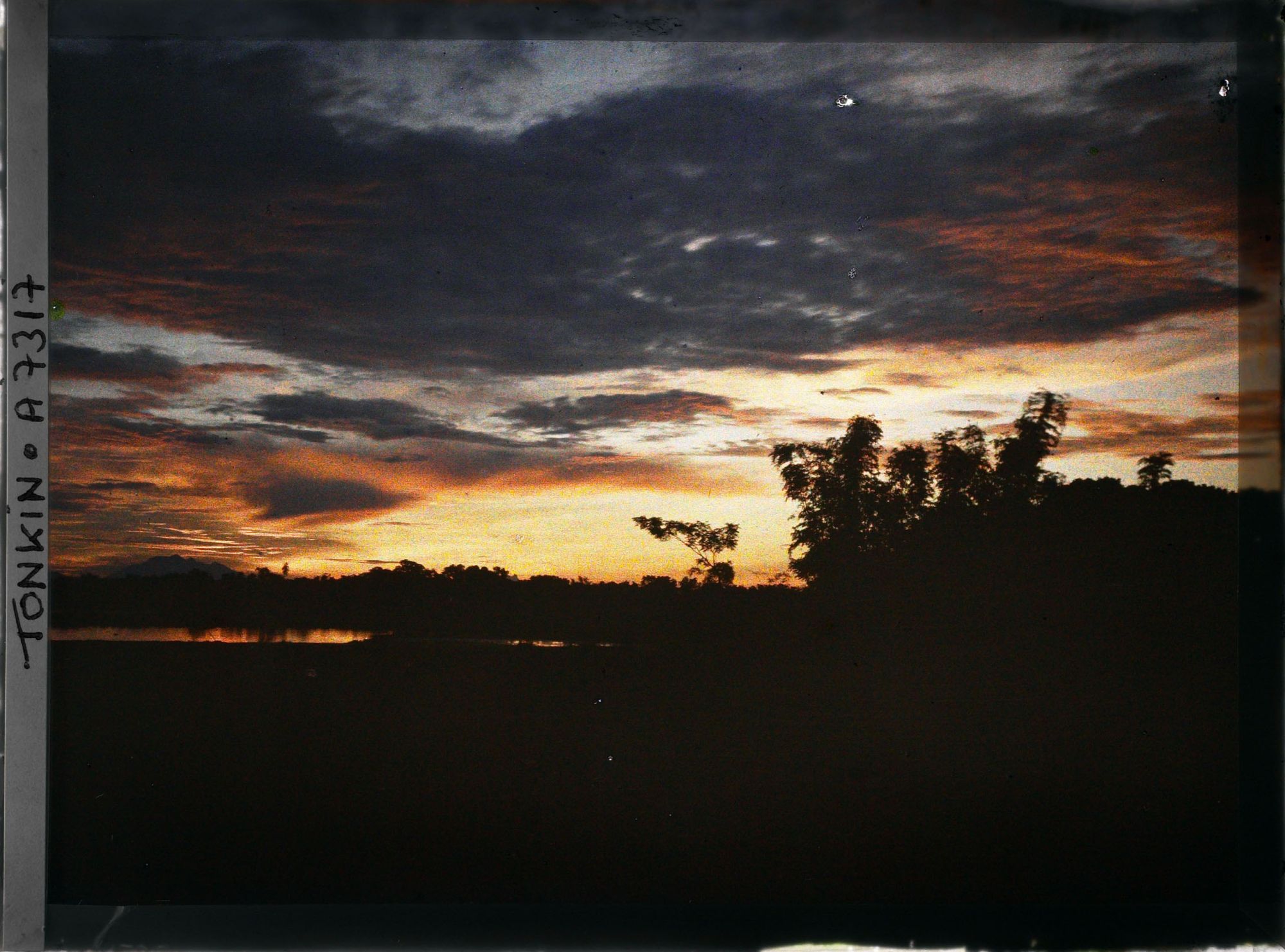 Image représentant Un coucher de soleil sur le Grand Lac