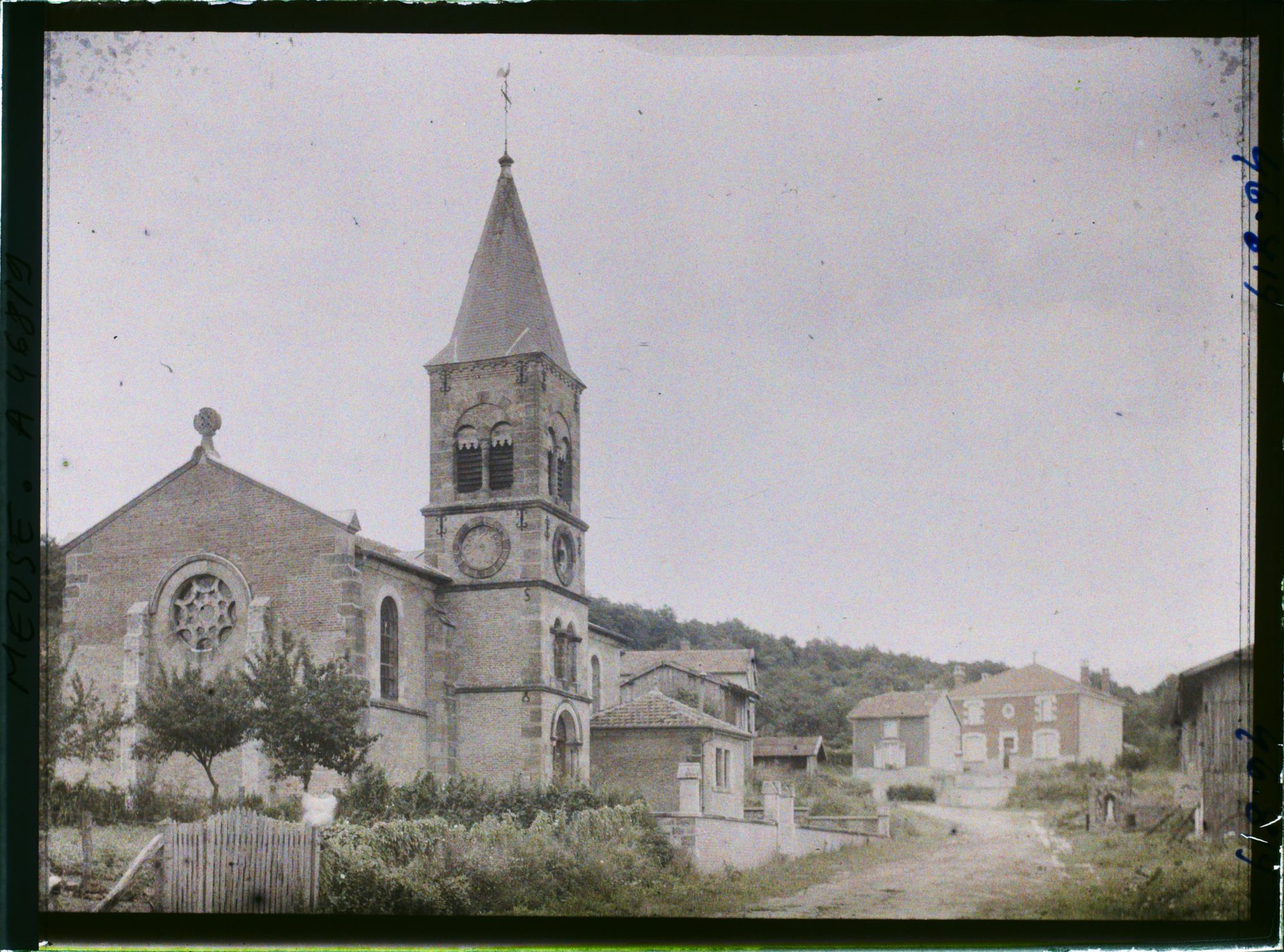 Image représentant France, Le Neufour (Meuse) (97h), Grande Rue et l'Eglise