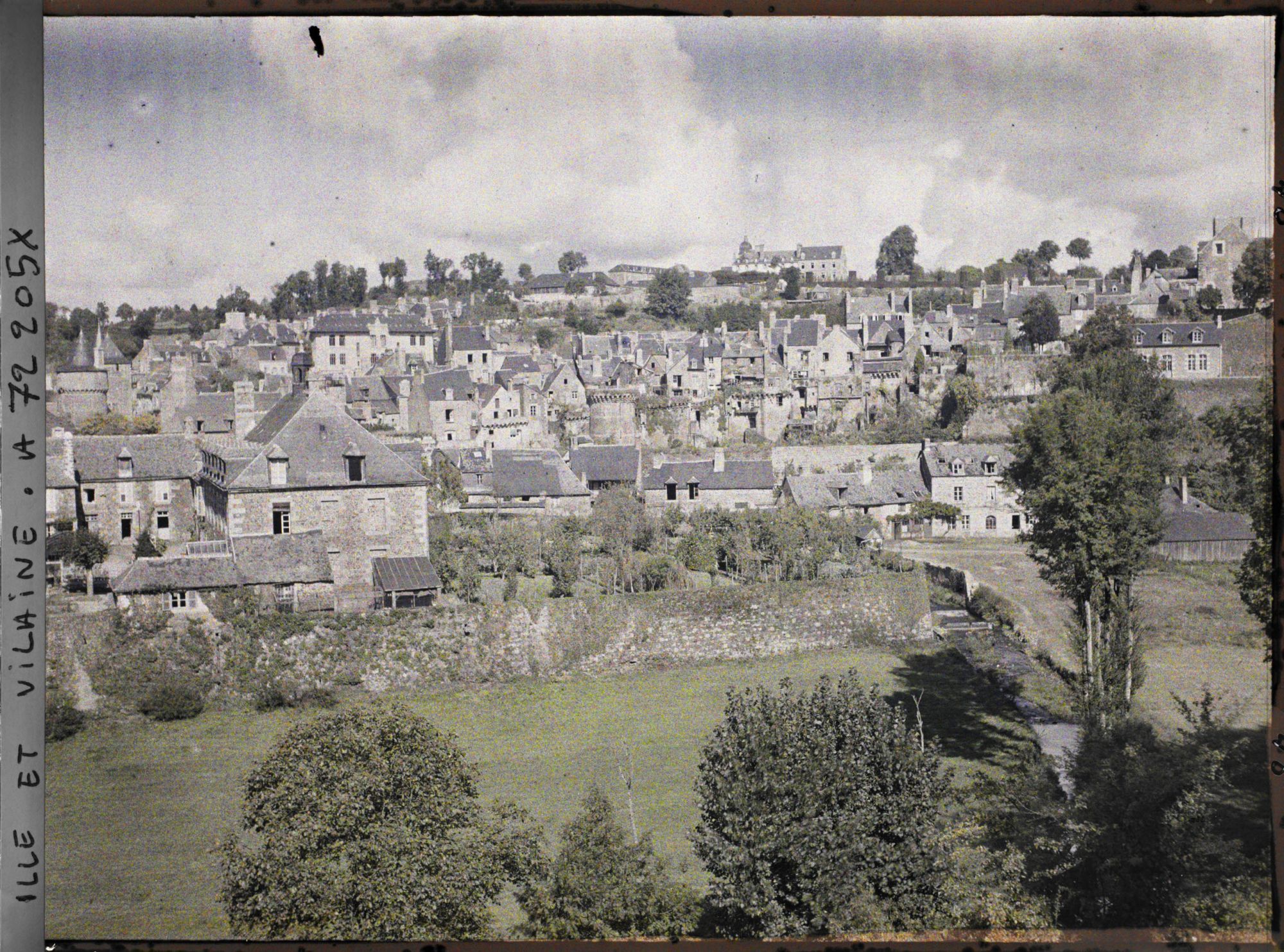 Image représentant Vieux quartiers construits à l'intérieur des remparts