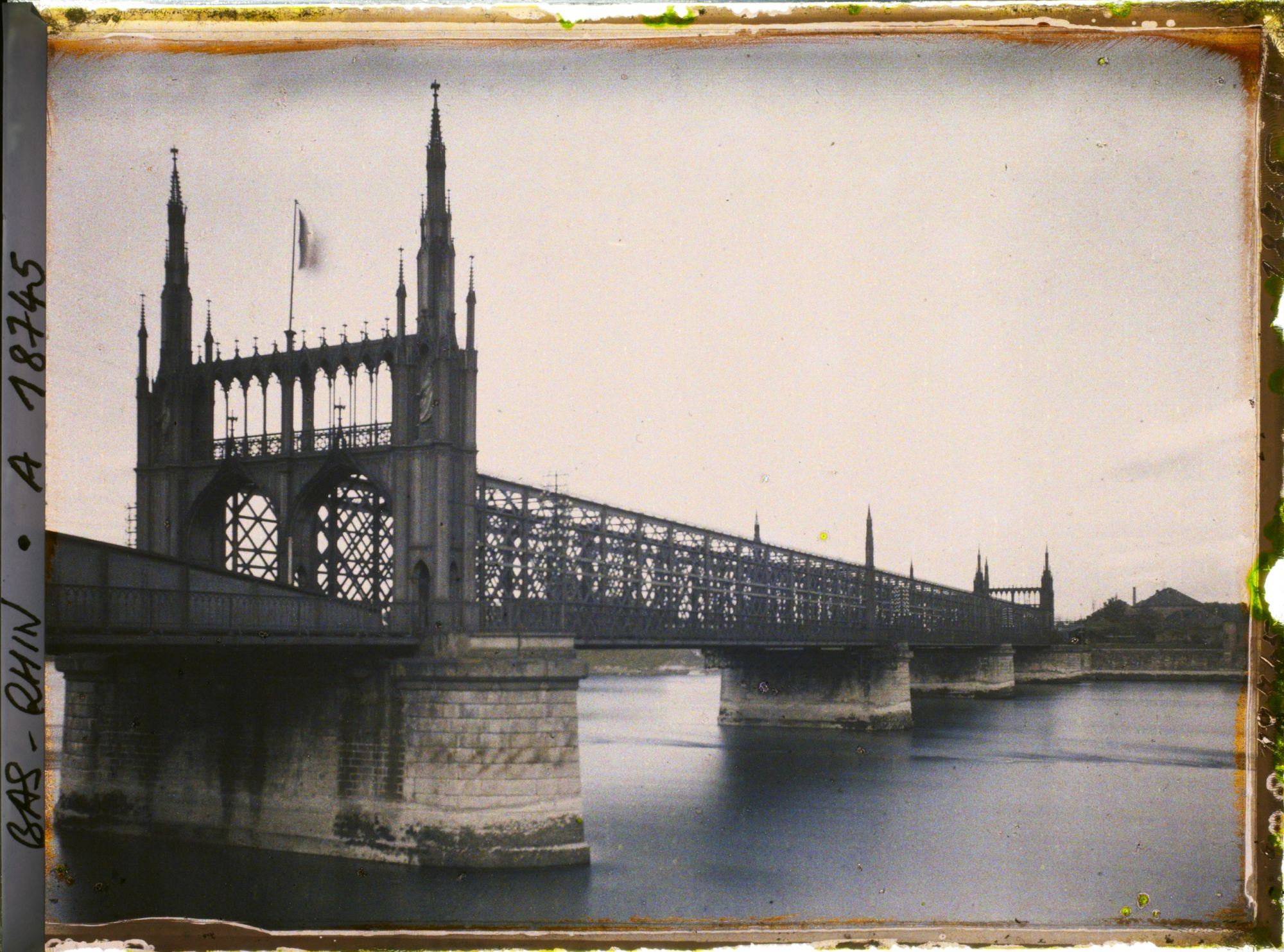 Image représentant Pont de Kehl, Le Pont du Chin de fer