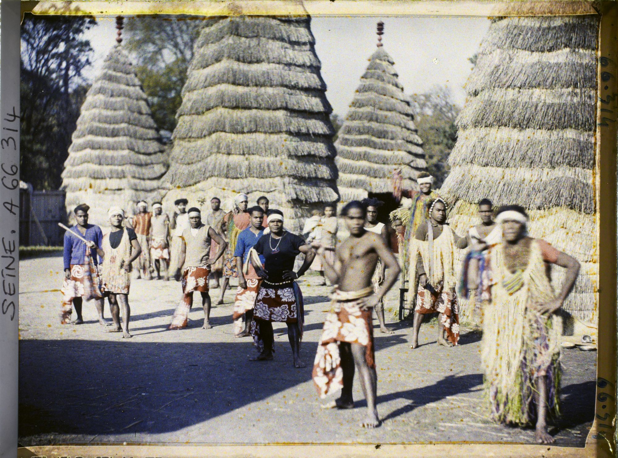 Image représentant L'Exposition Coloniale Internationale de 1931, le village kanak