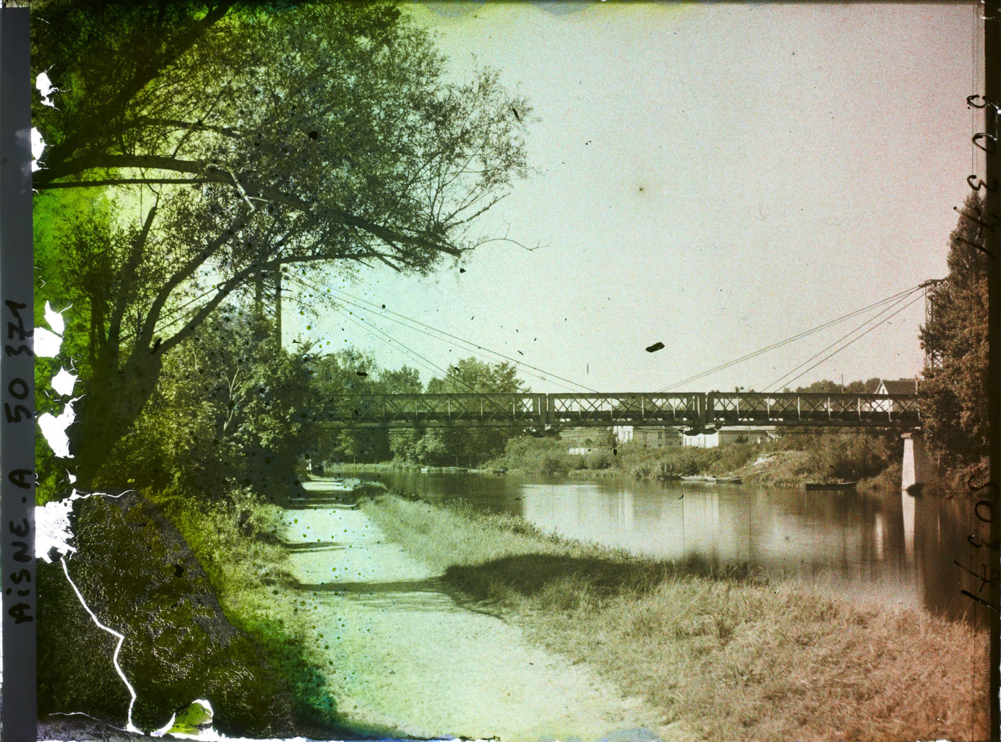 Image représentant France, Pommiers, Le nouveau Pont