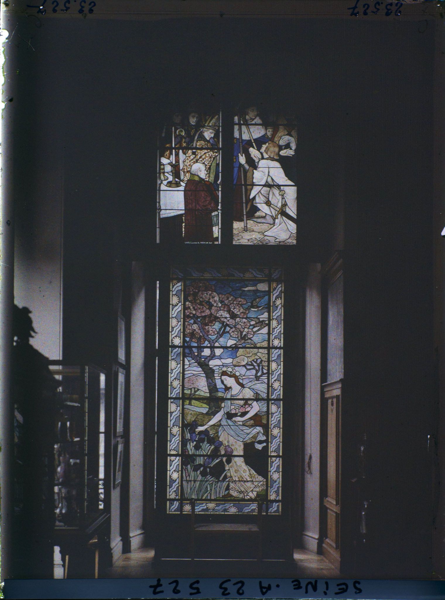 Image représentant Vitraux au musée des Arts Décoratifs