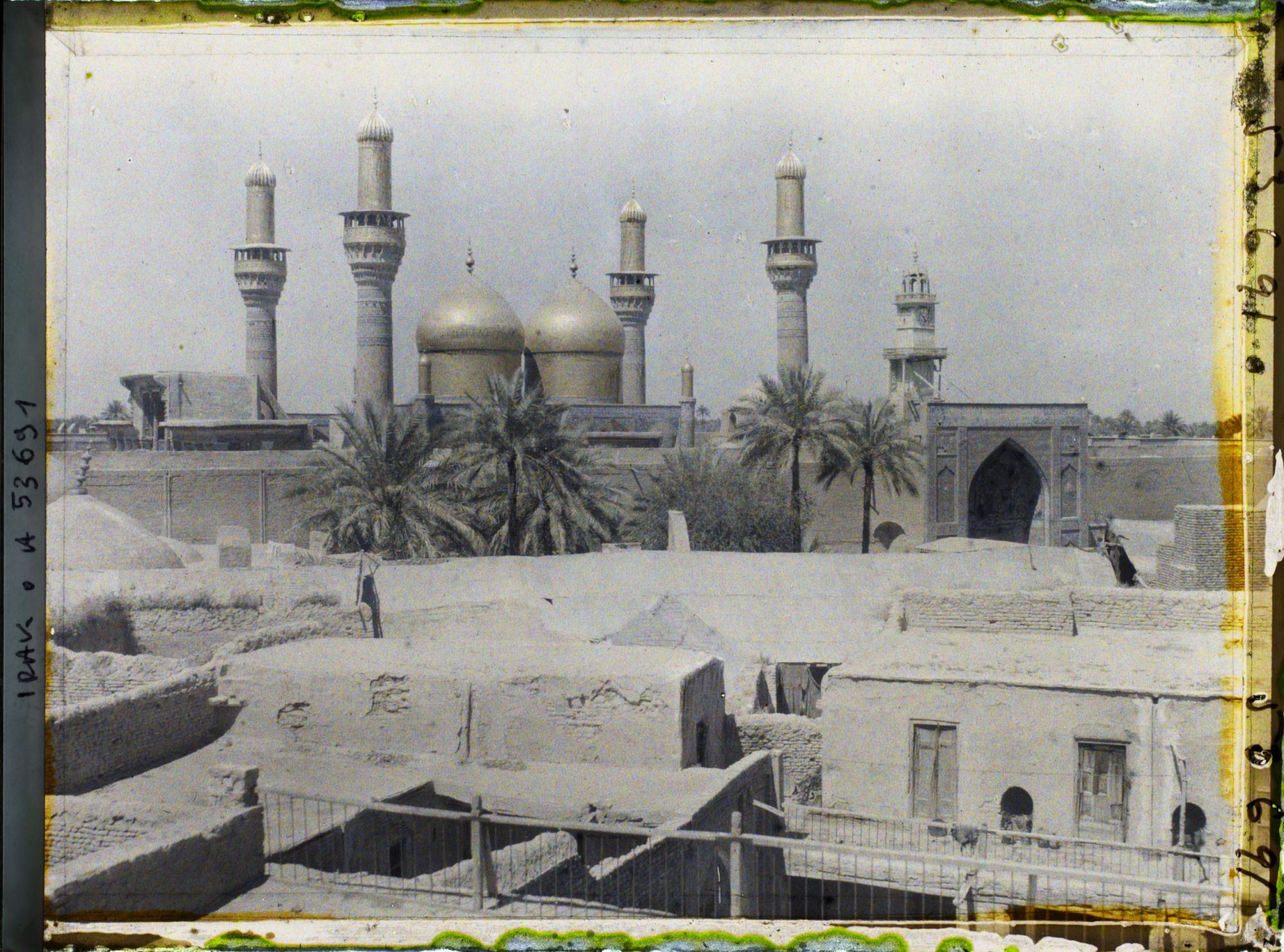 Image représentant La grande mosquée chiite d'Al Kazimiyah (XVIe s)