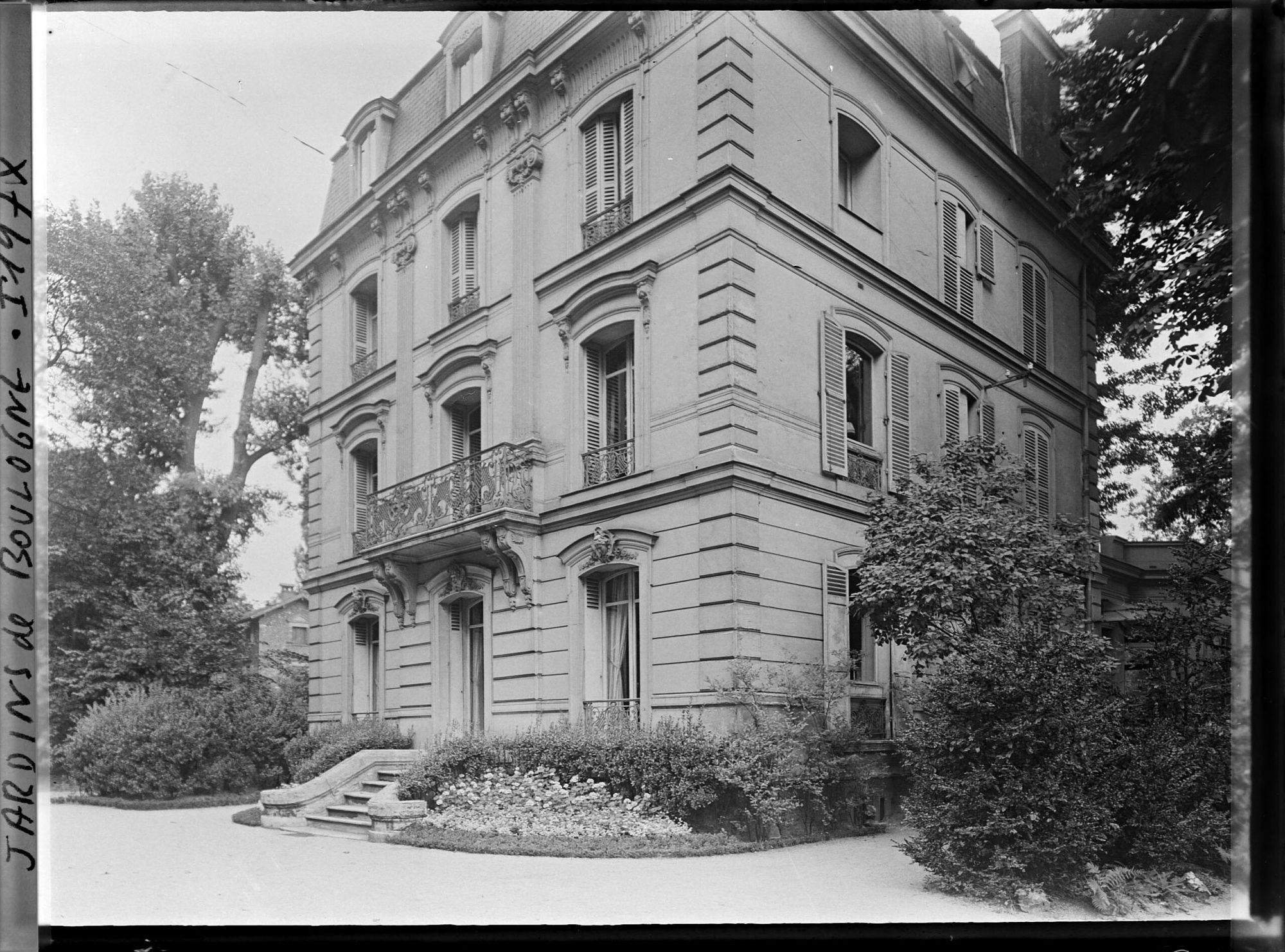 Image représentant Le cercle Autour du Monde