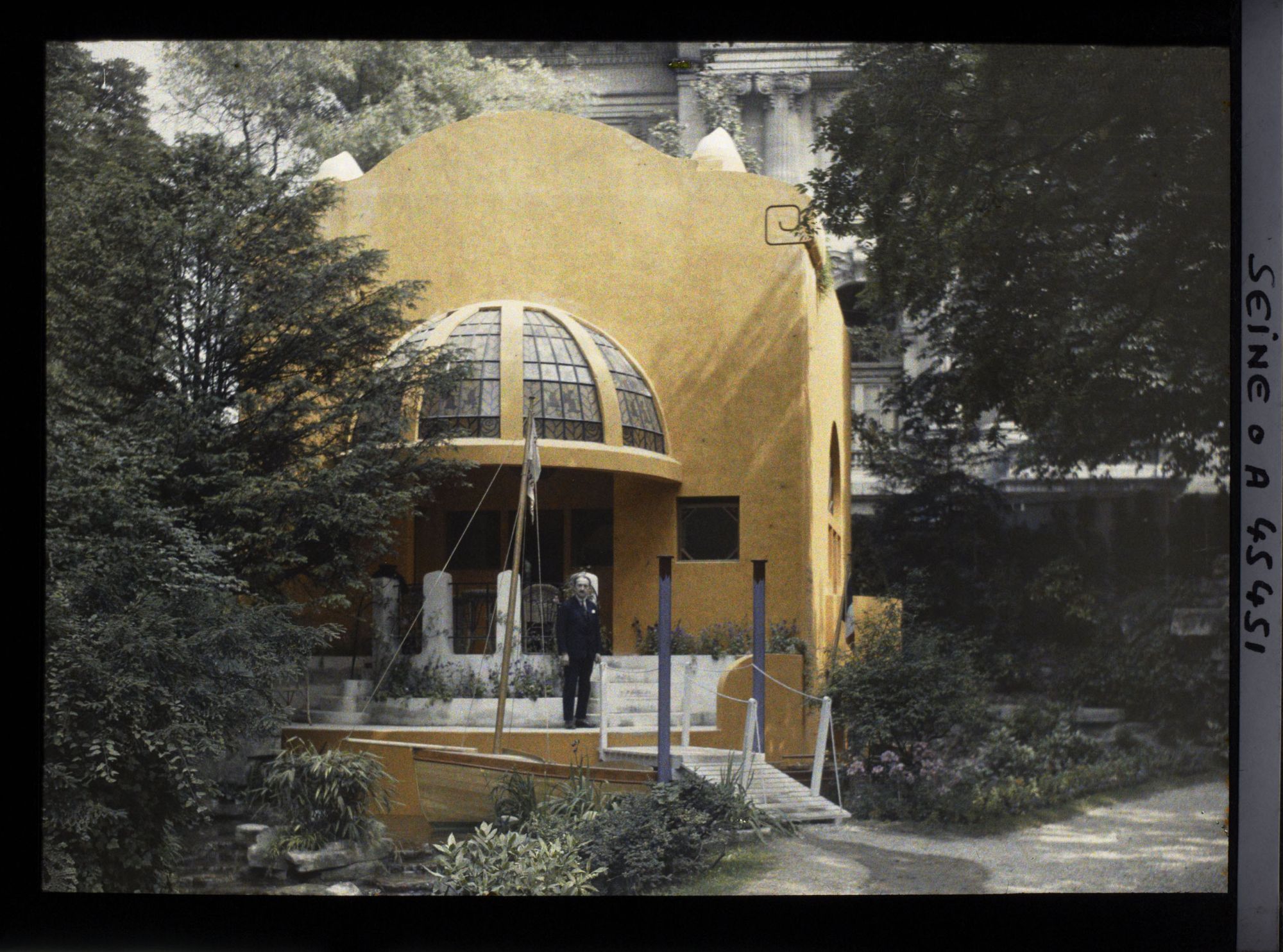 Image représentant L'Exposition des arts décoratifs, Pavillon Home du Jour, société pour toutes constructions d'art moderne et pratique