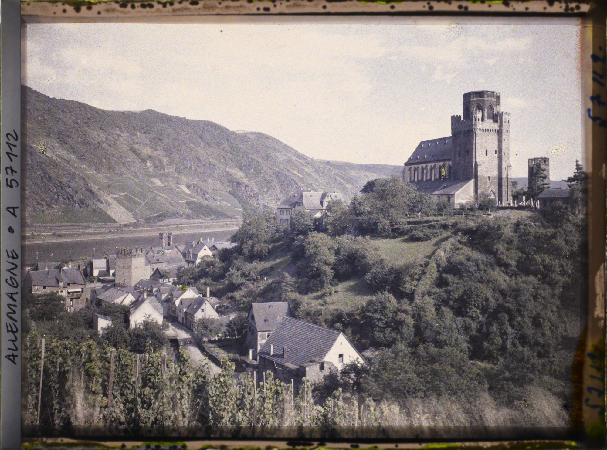 Image représentant Bords du Rhin, Oberwesel, Oberwesel vues diverses