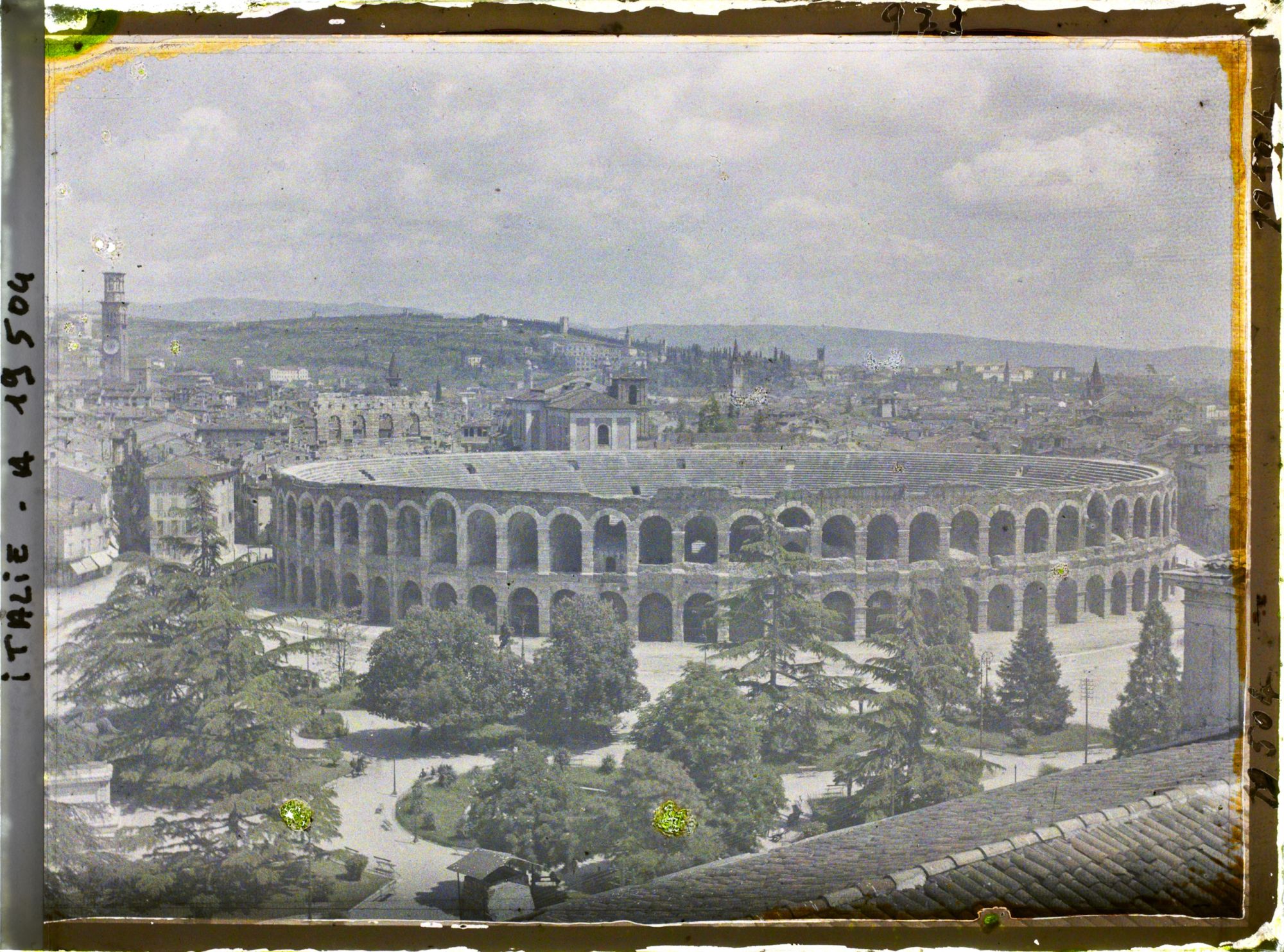 Image représentant Panorama sur les arènes