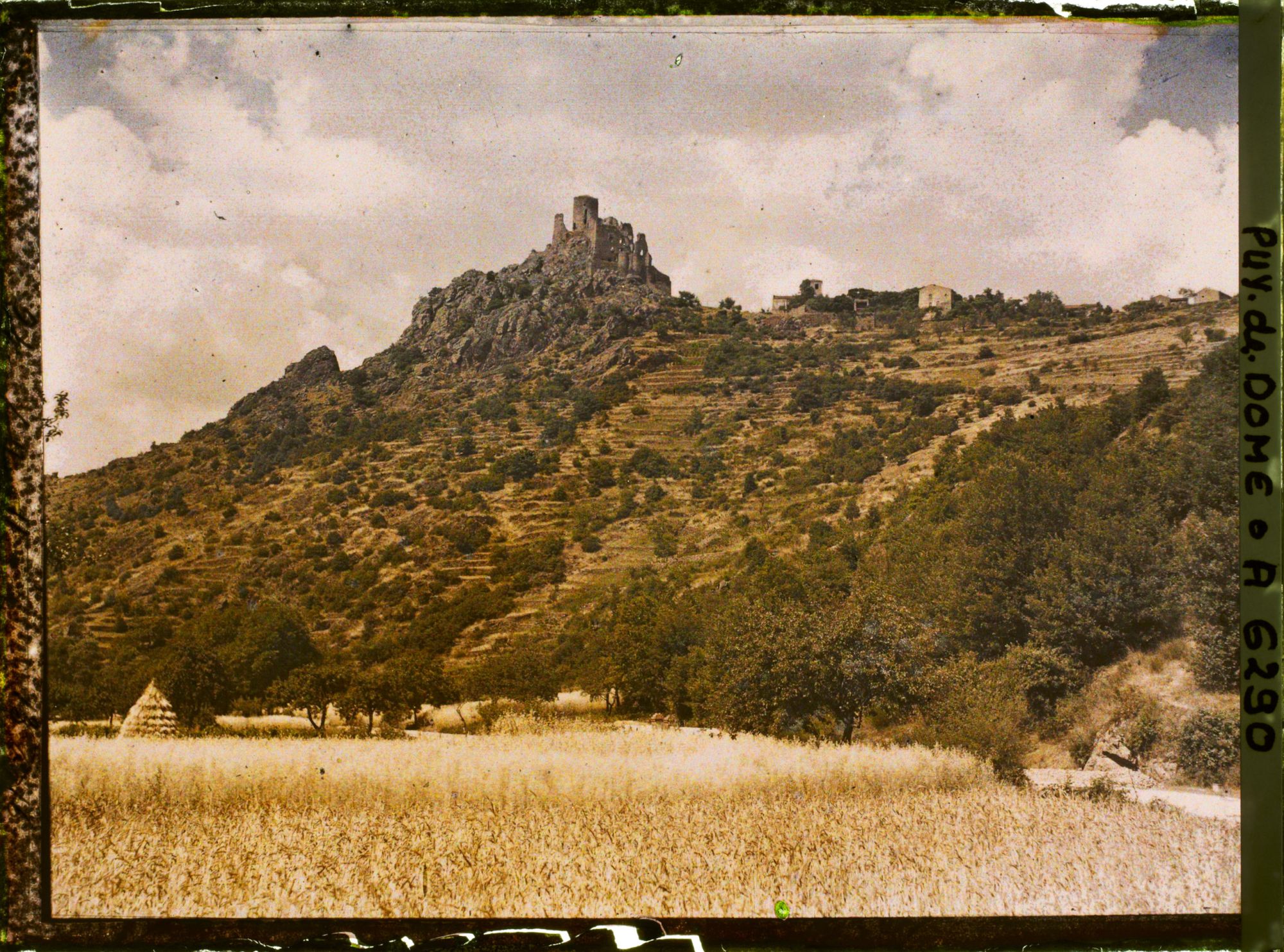 Image représentant France, Chateau d'Aurouze près Farges