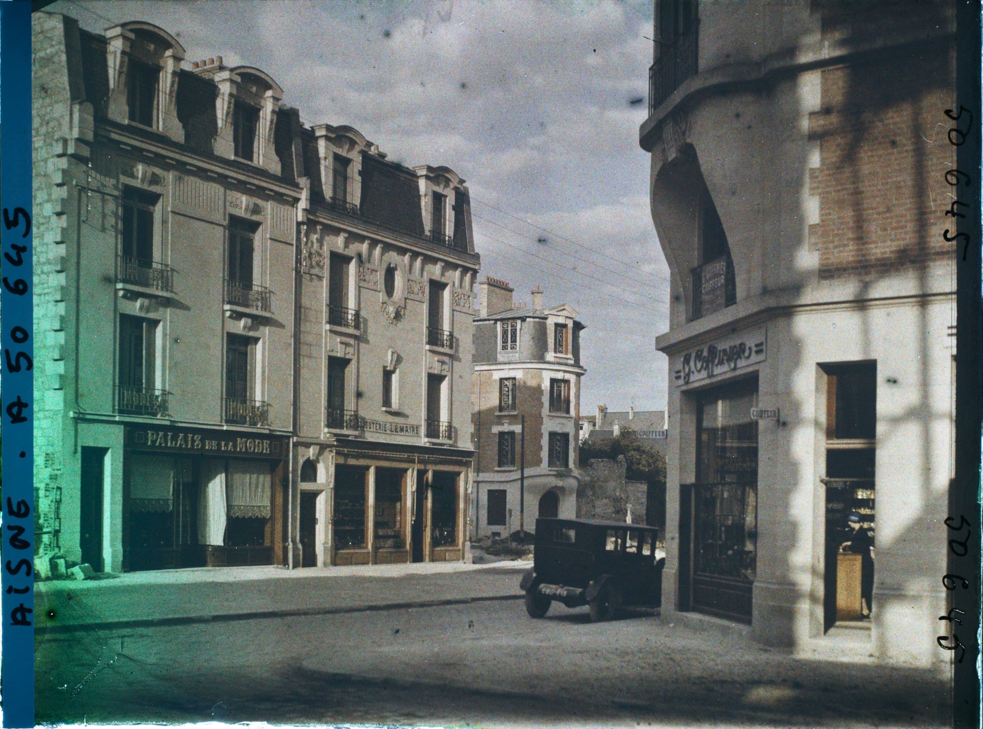 Image représentant France, Soissons, Angle des rues du Collège et du Cloître