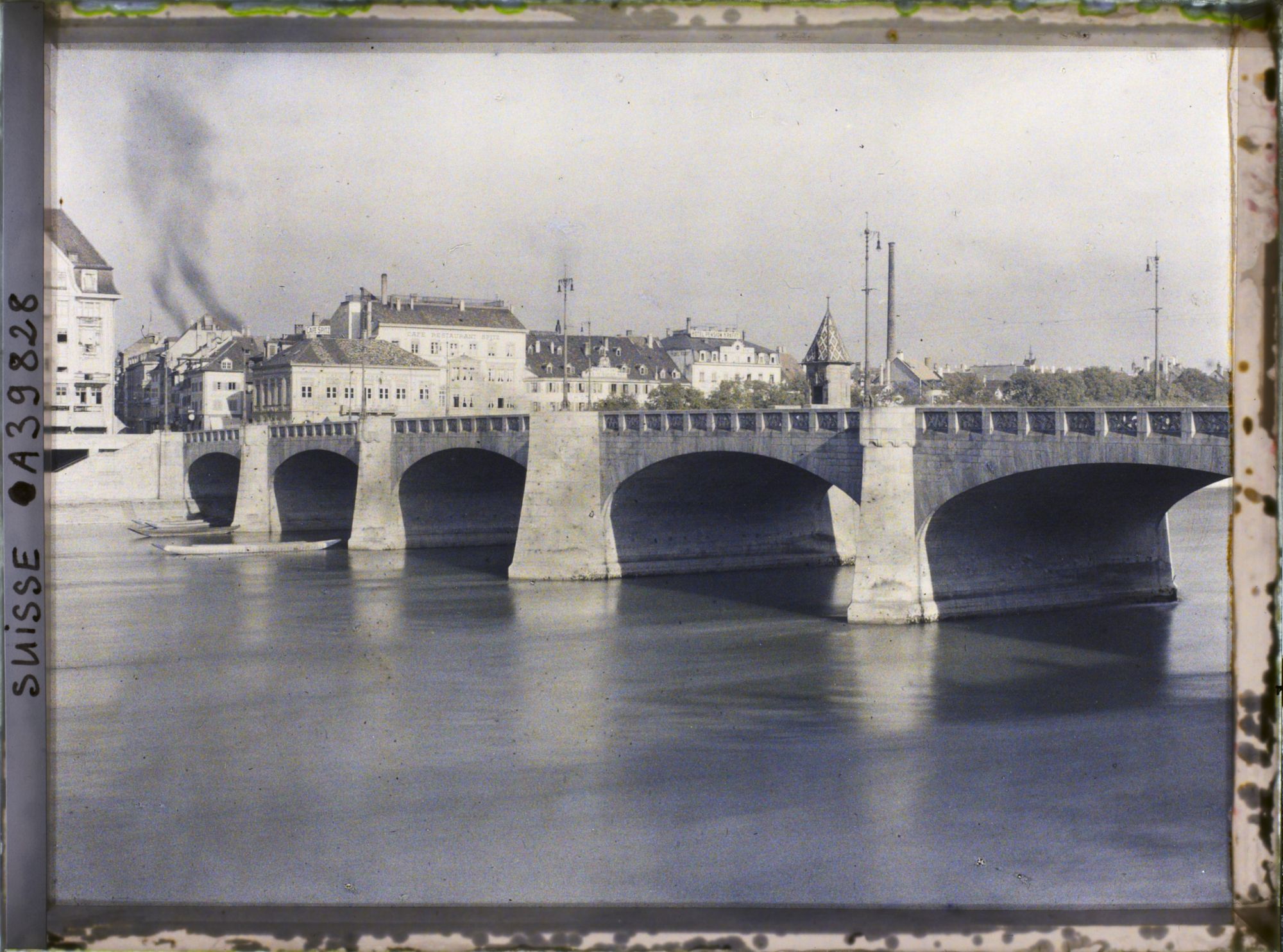 Image représentant Le Rhin et le pont du Milieu