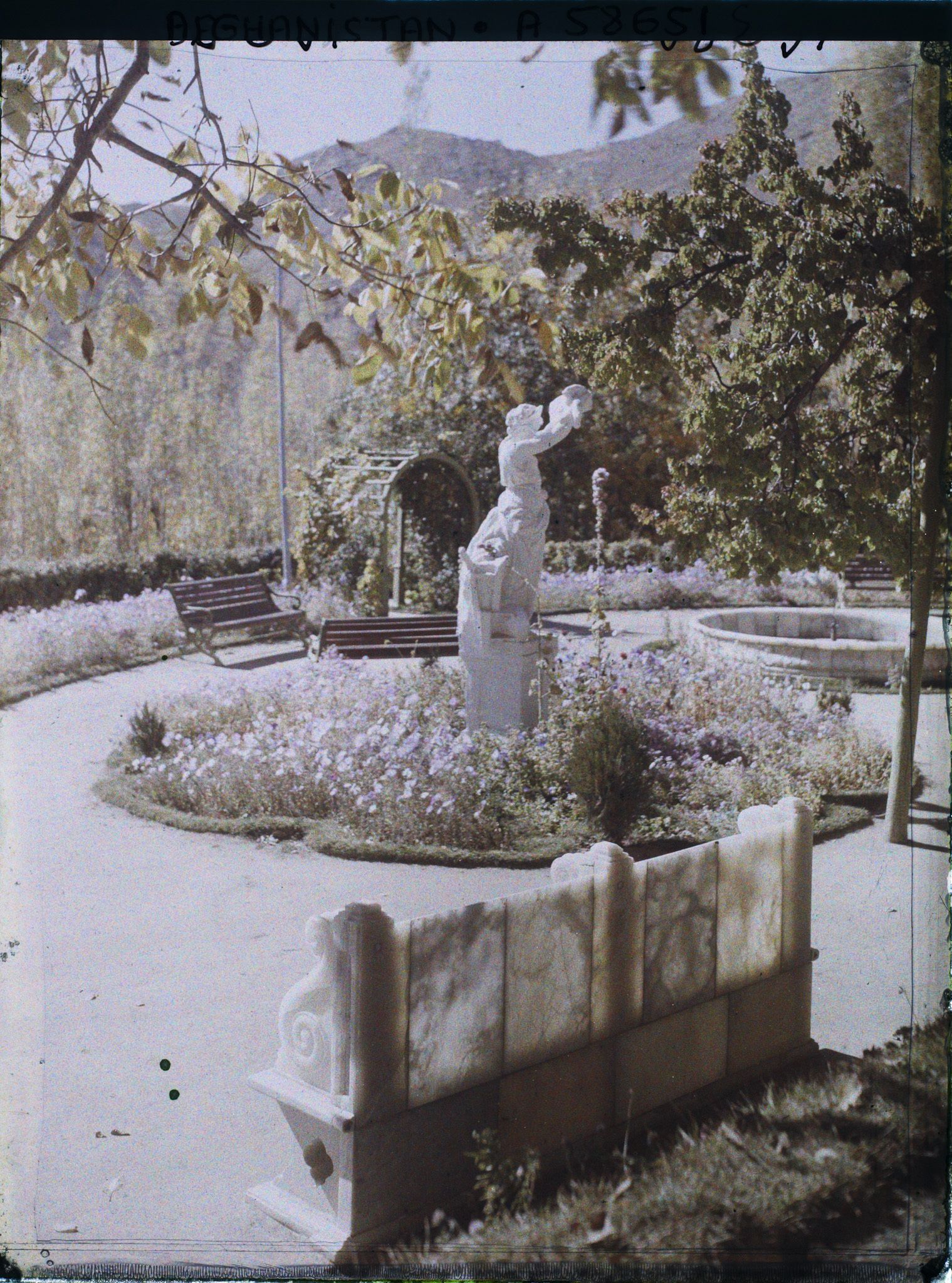 Image représentant Afghanistan, Paghman, Jardin du Palais du Roi - Le Rond Point