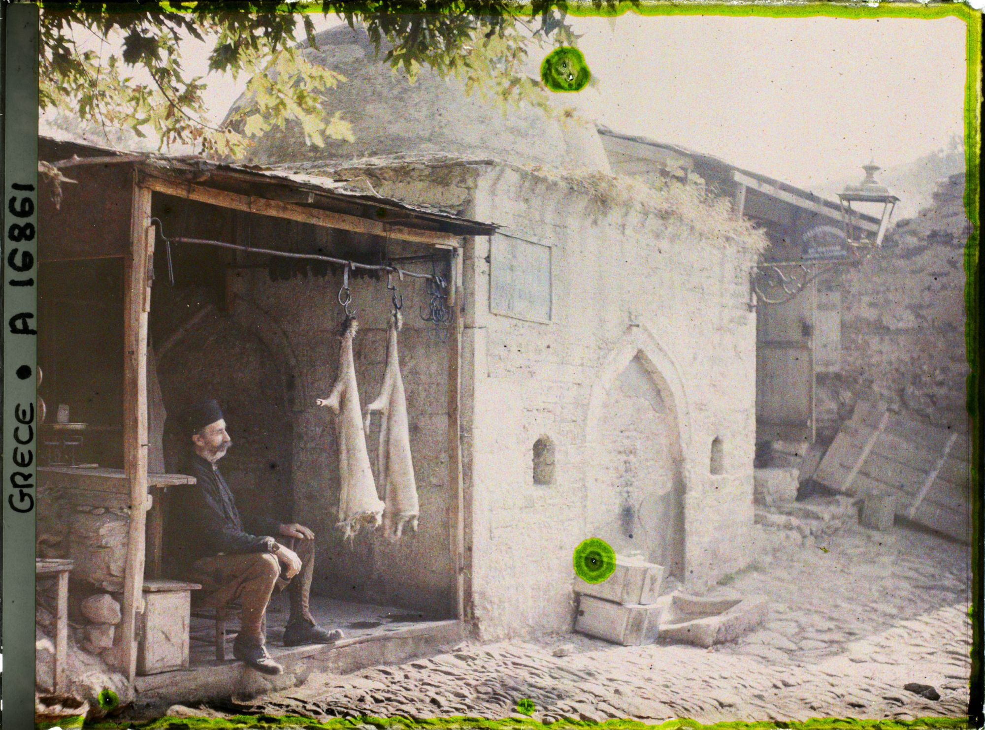 Image représentant Un boucher à son étal