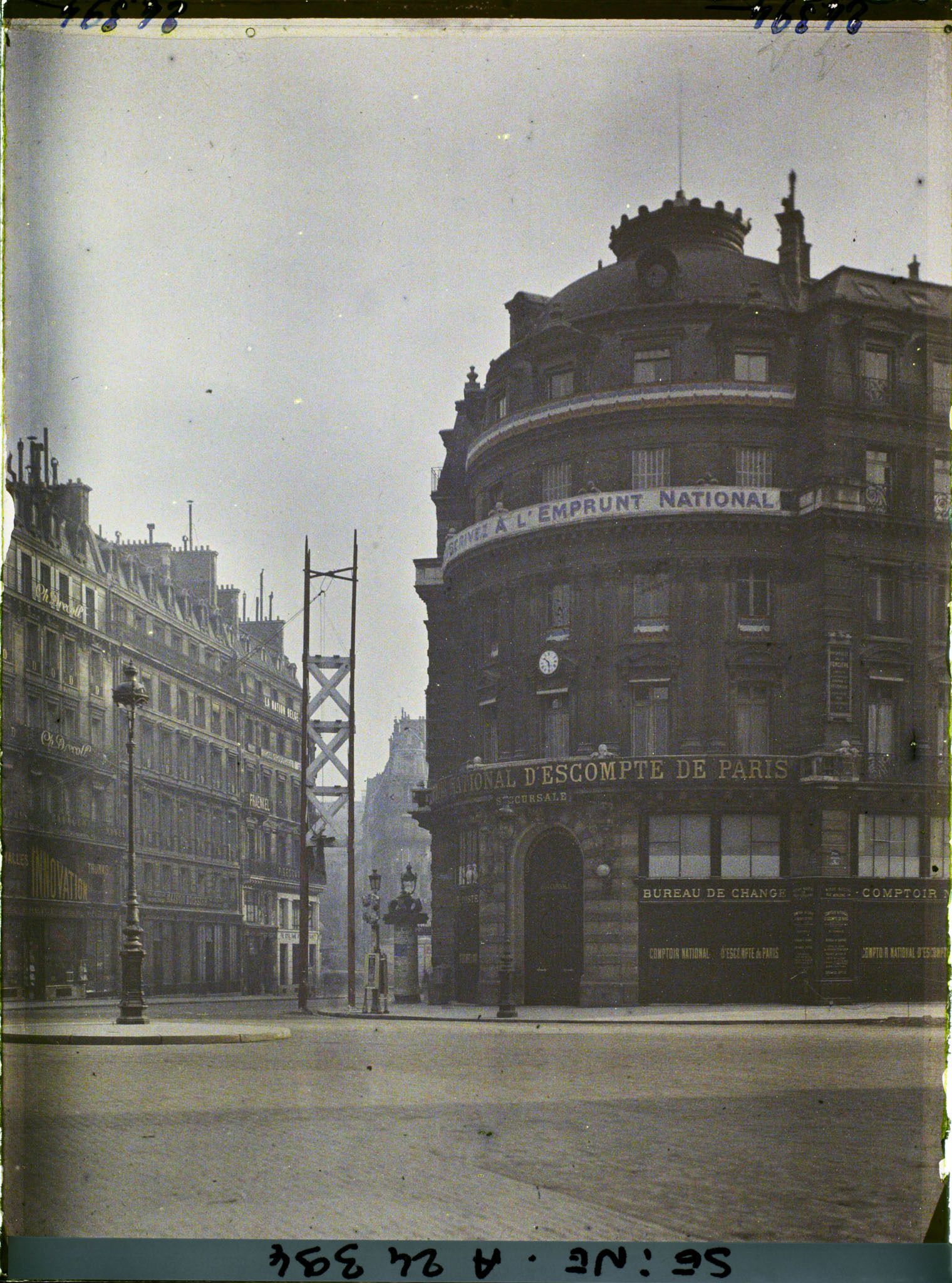 Image représentant L'emprunt national de 1920 au Comptoir national d'Escompte, place de l'Opéra