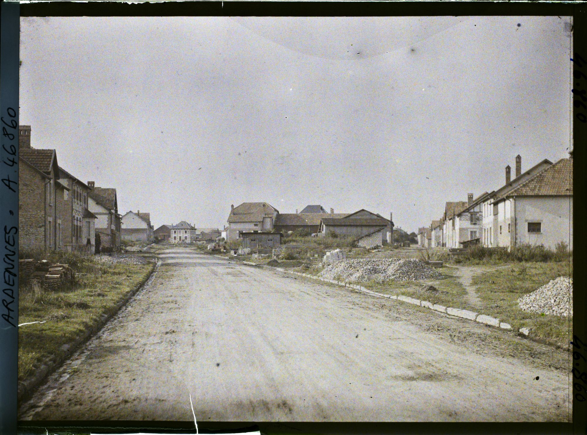 Image représentant France, Challerange Hte 380 h, Route de Vouziers