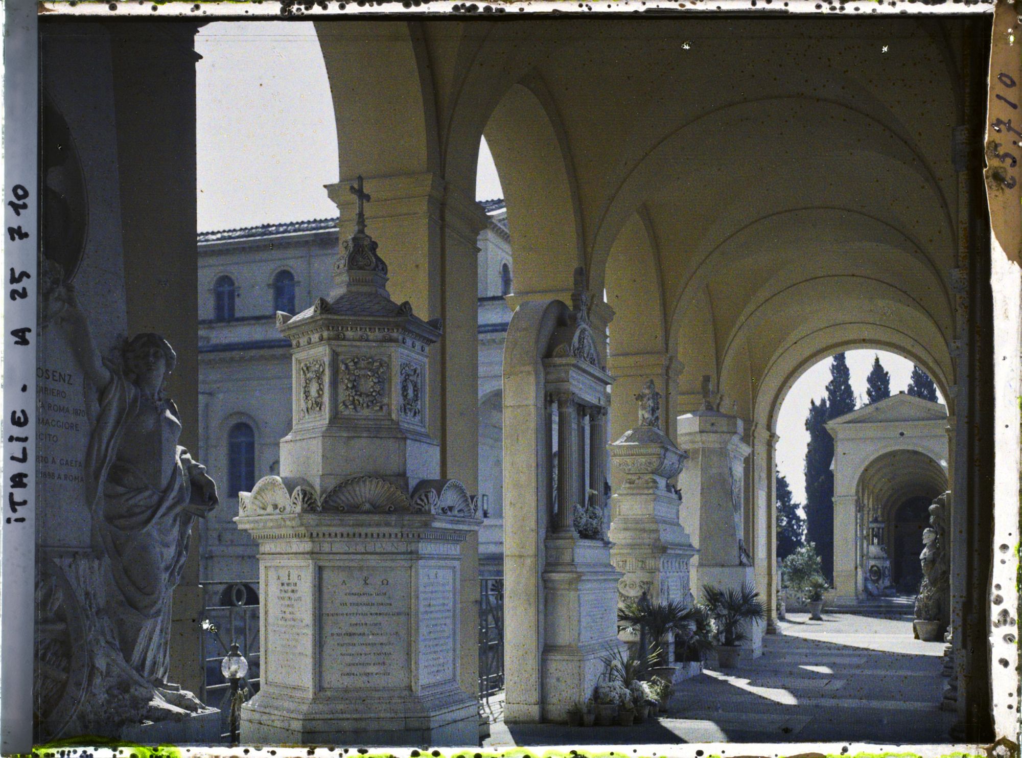 Image représentant Cimetière de Campo Verano à San Lorenzo, galerie