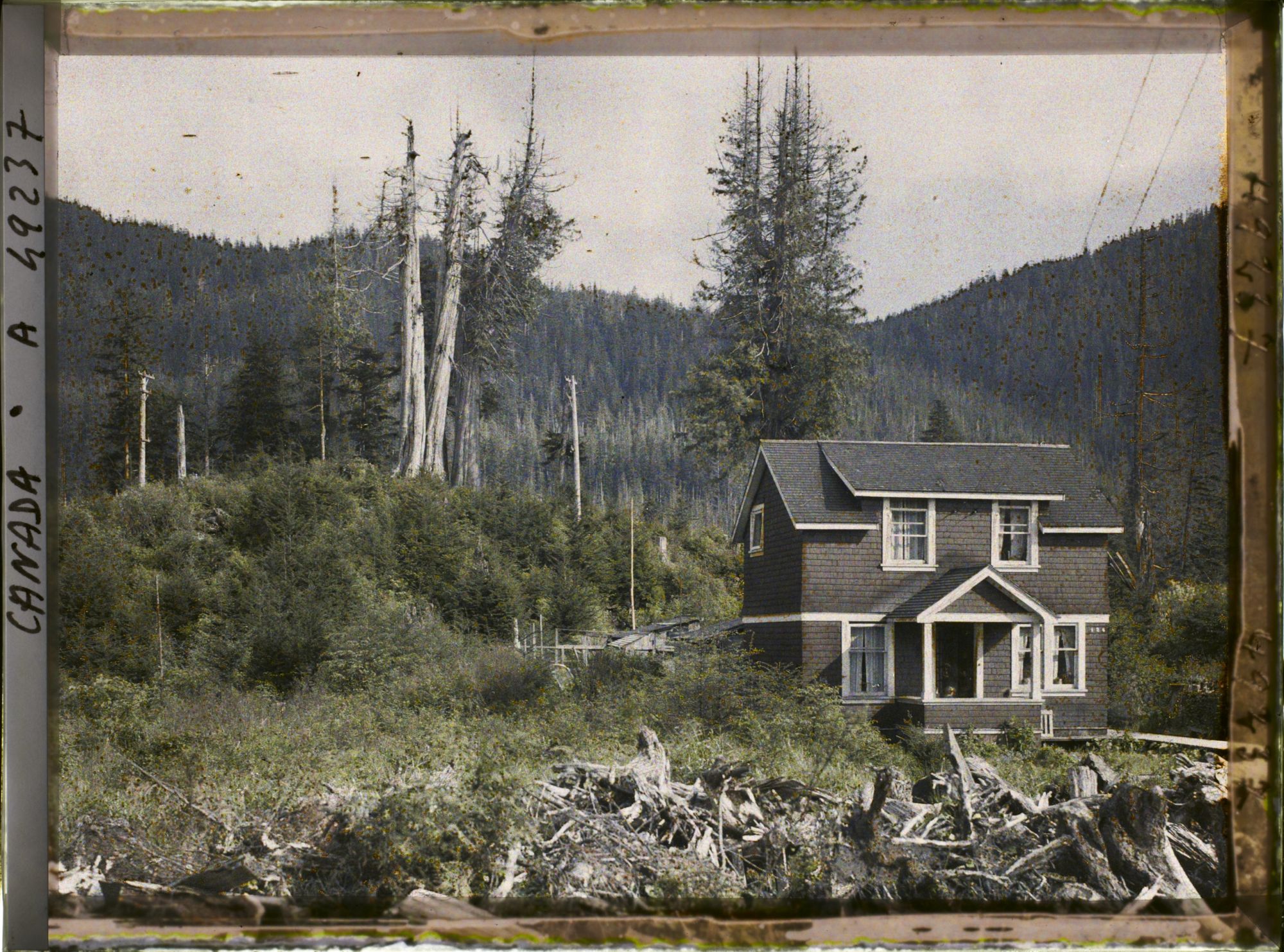 Image représentant Canada, Prince Rupert, Maison s/ lisière du défrichement