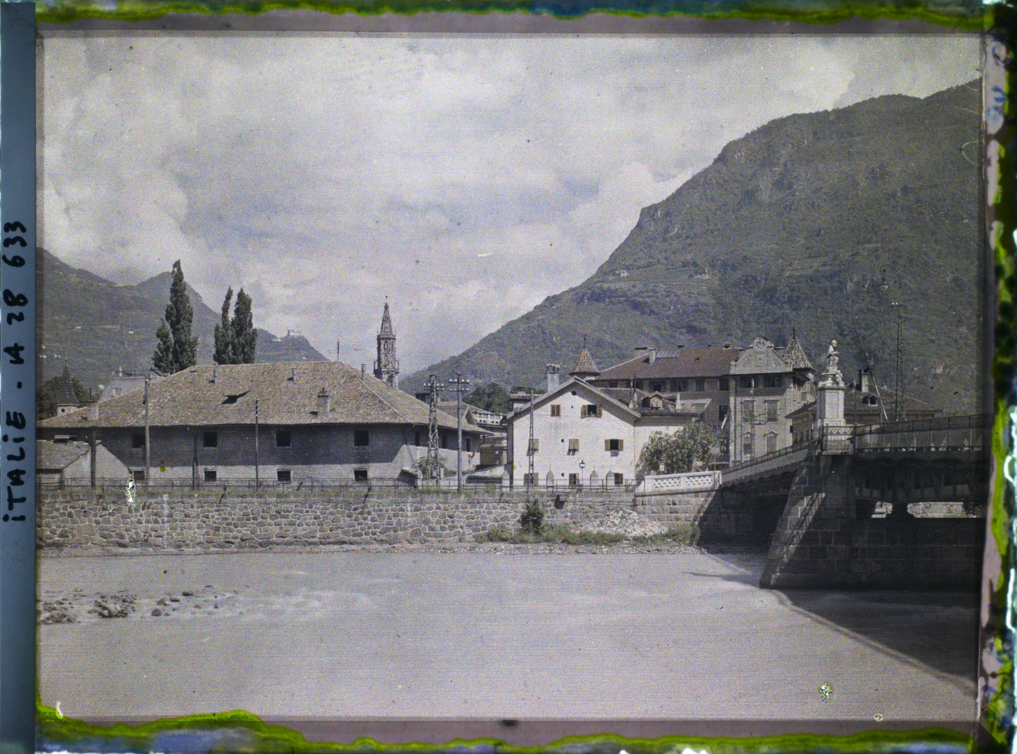Image représentant Pont enjambant la rivière Isarco (Eisack)