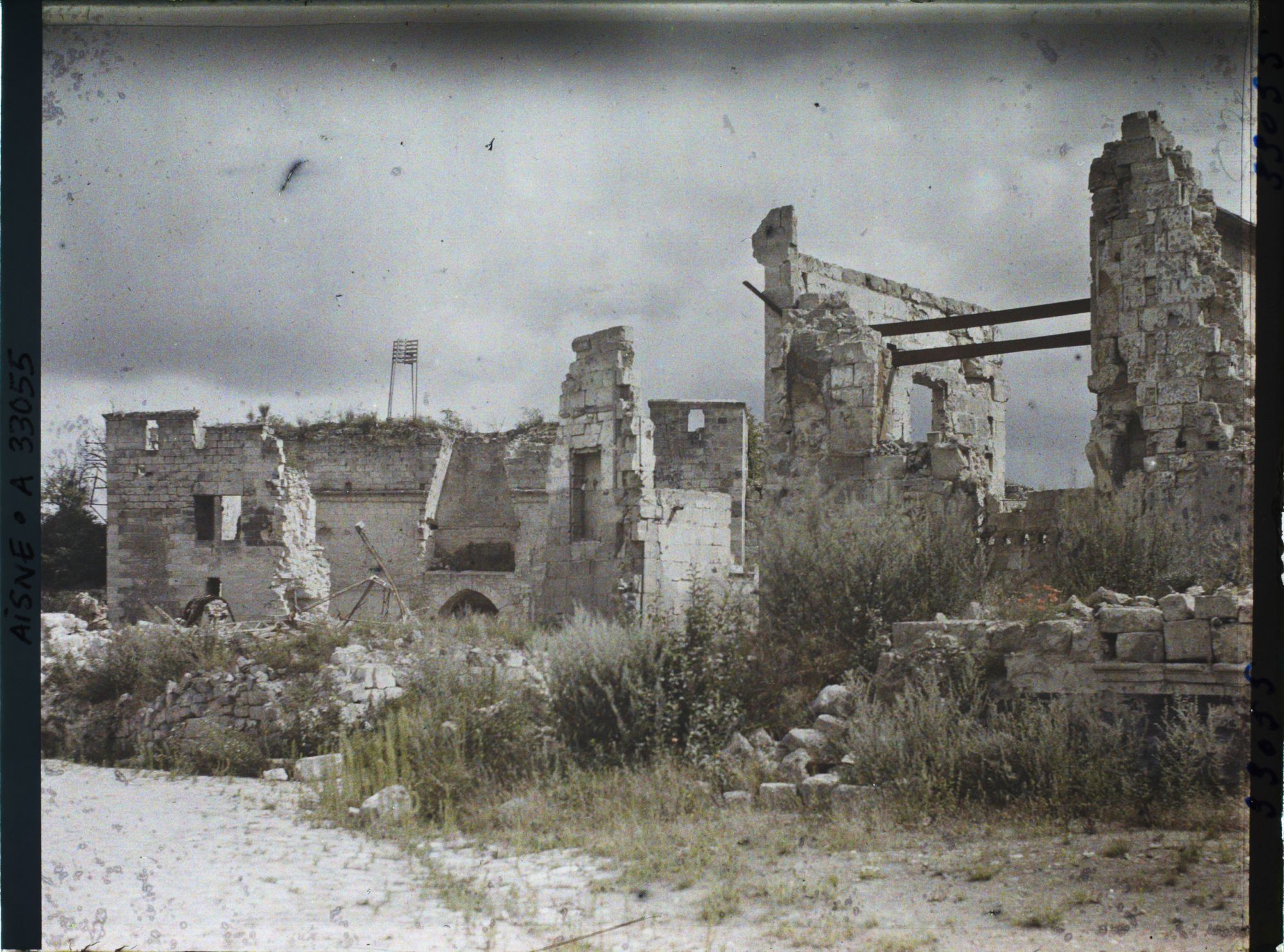 Image représentant France, Coucy le Château, Porte de Laon