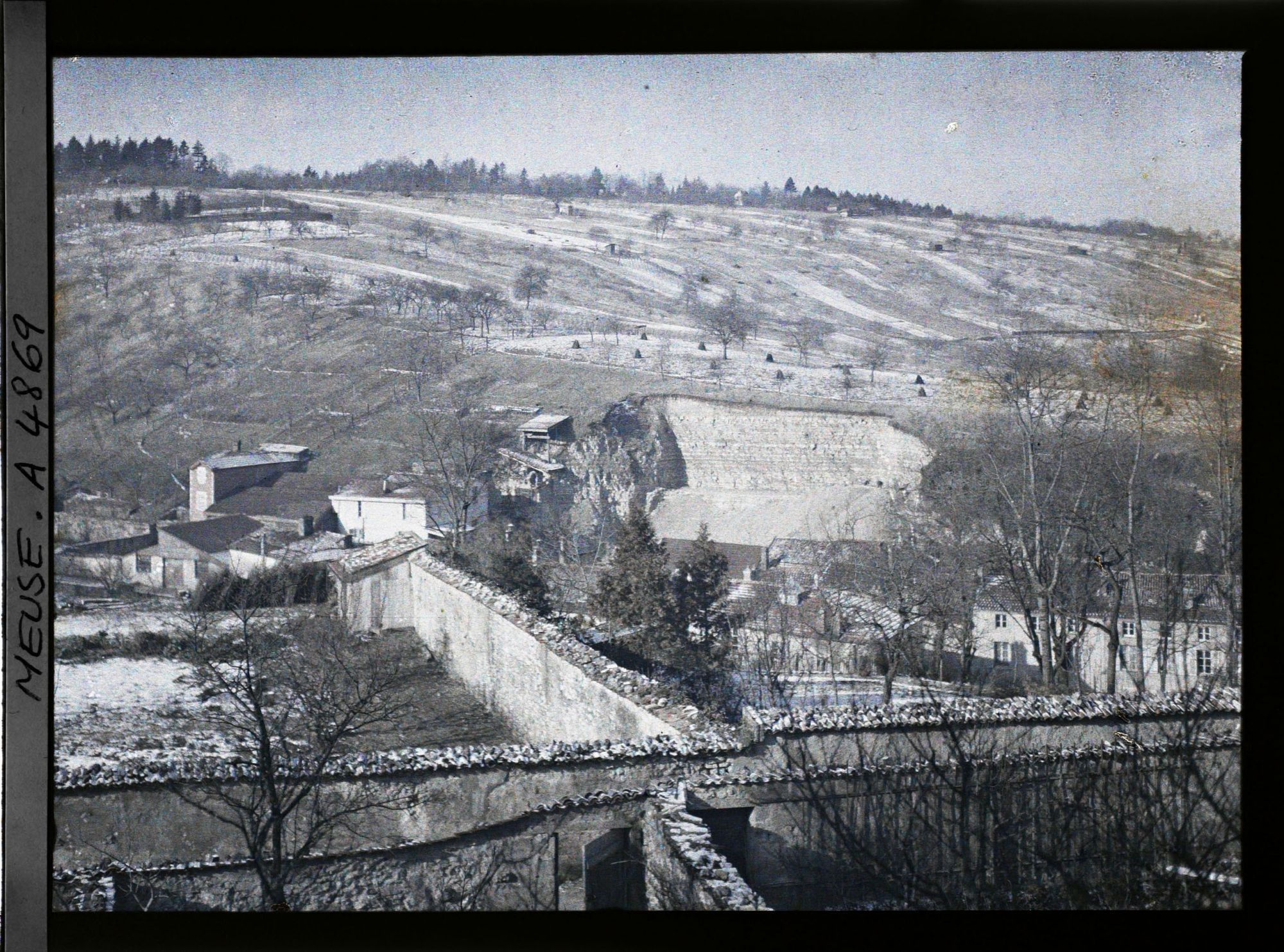 Image représentant Une carrière de calcaire