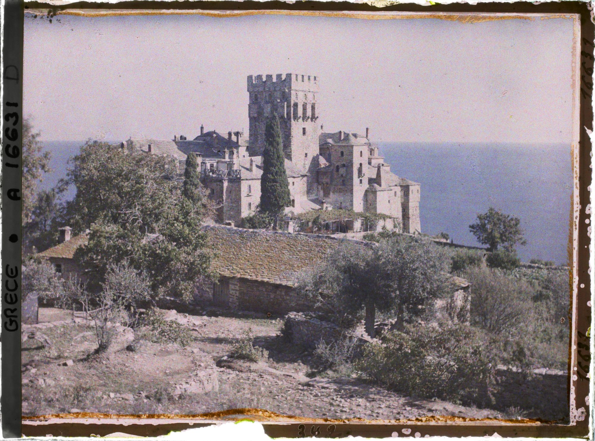 Image représentant Turquie, Mont Athos, Stravonikita, Ensemble du Monastère