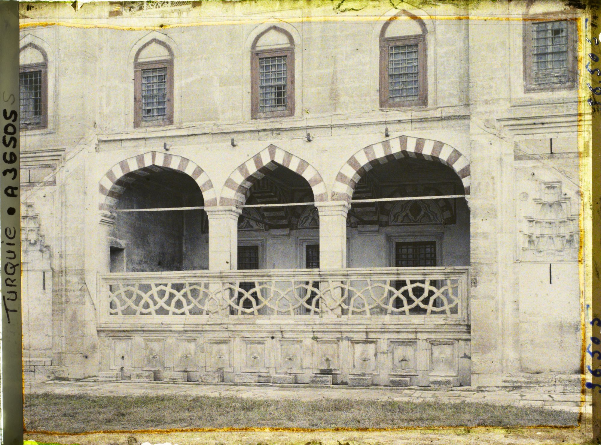Image représentant Détail de la façade sud (façade extérieure) de Selimiye Camii (Grande Mosquée)