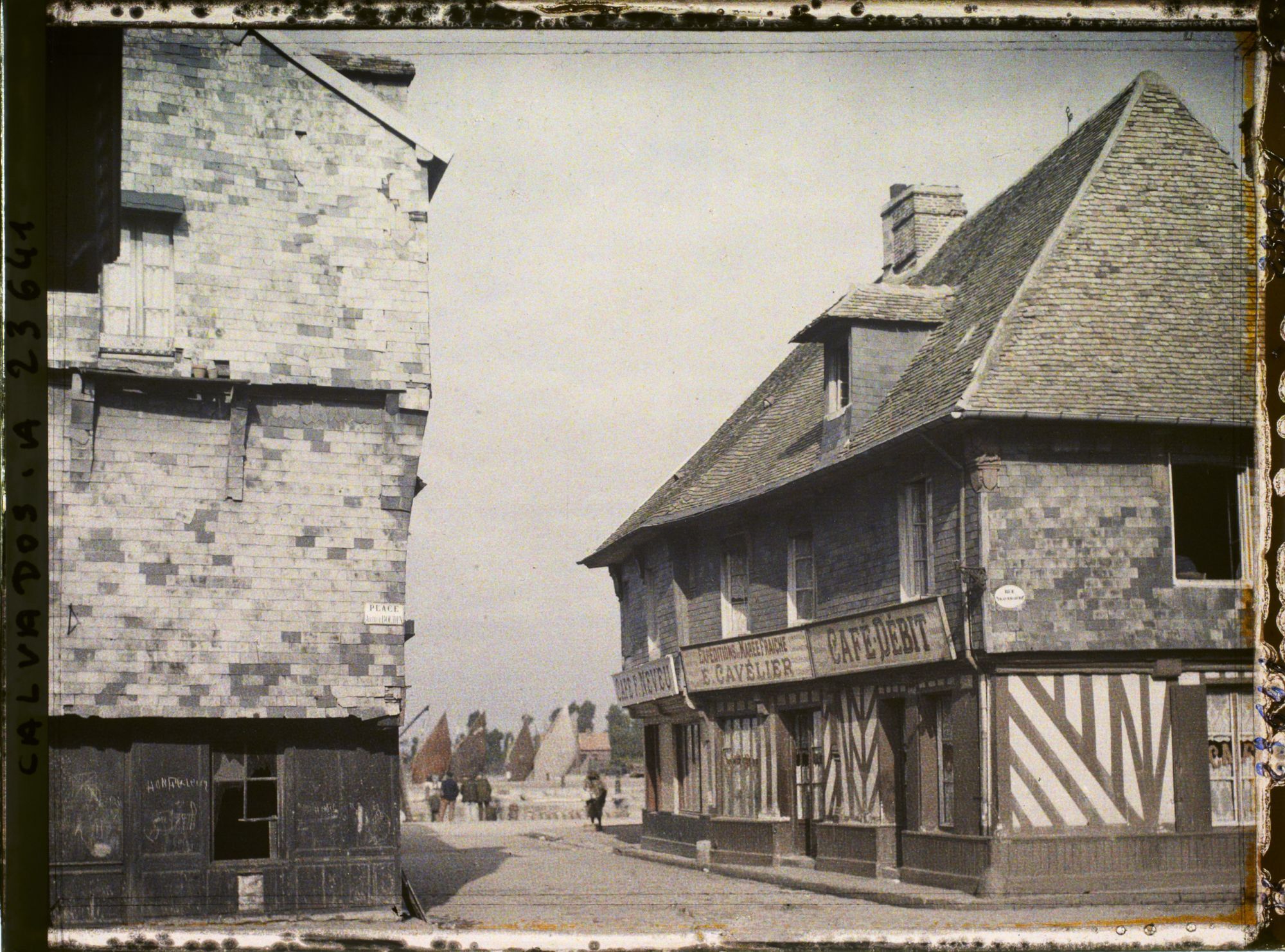Image représentant La place Arthur Boudin