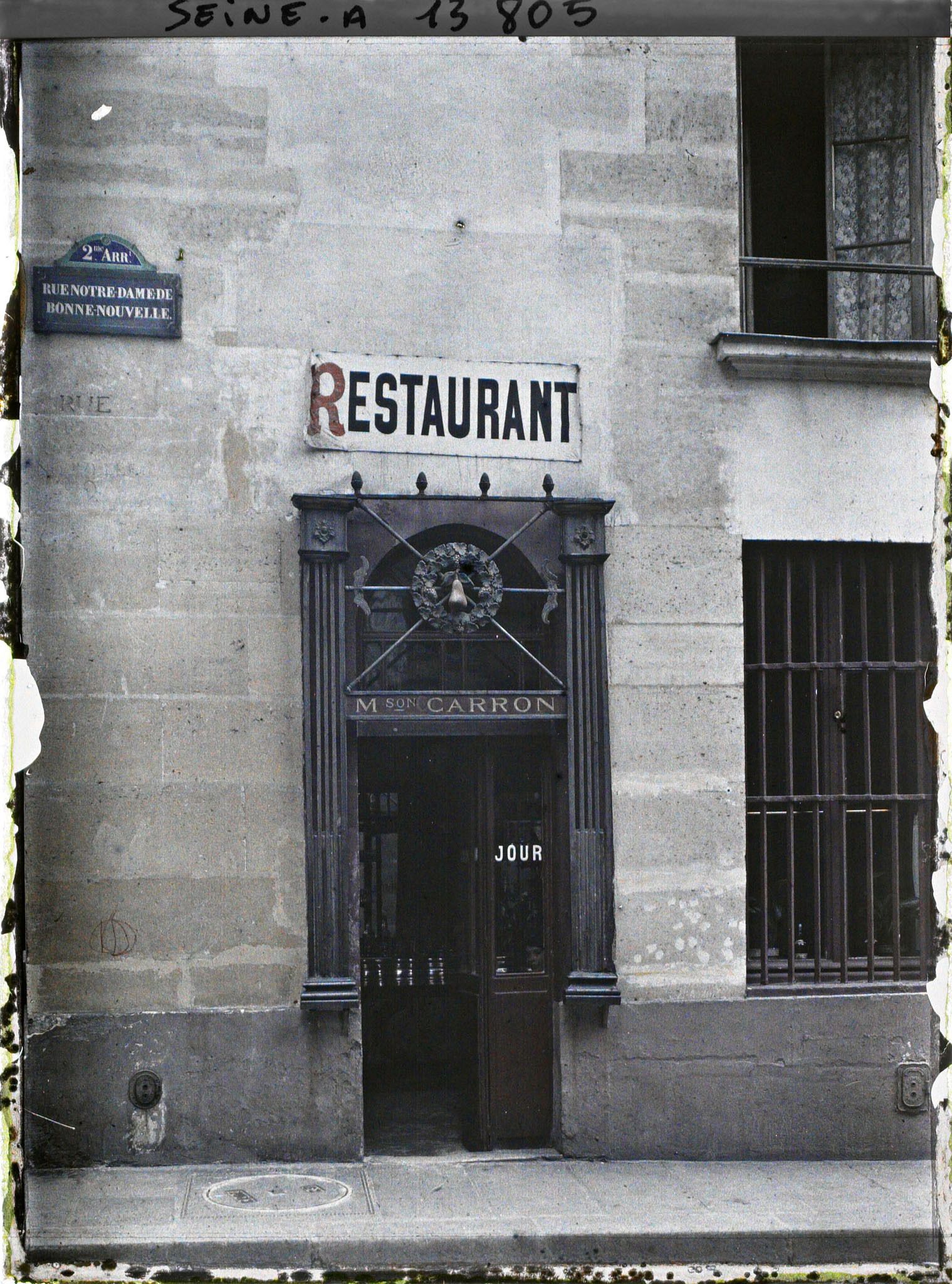 Image représentant Le restaurant Carron au début de la rue Notre-Dame de Bonne Nouvelle, près de la rue Beauregard