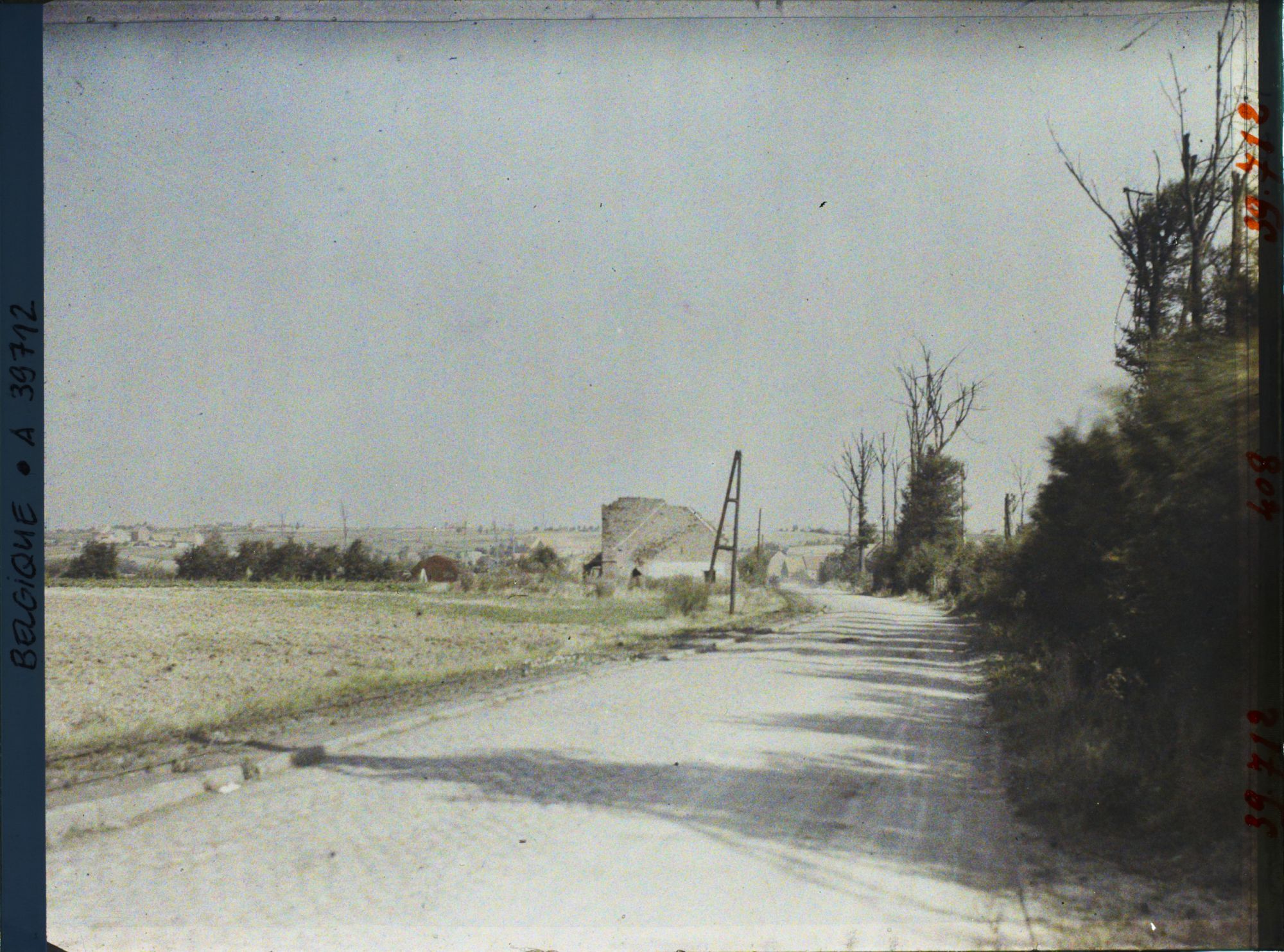 Image représentant Belgique, Dranoutre, Dranoutre vu de la route de Neuve Eglise