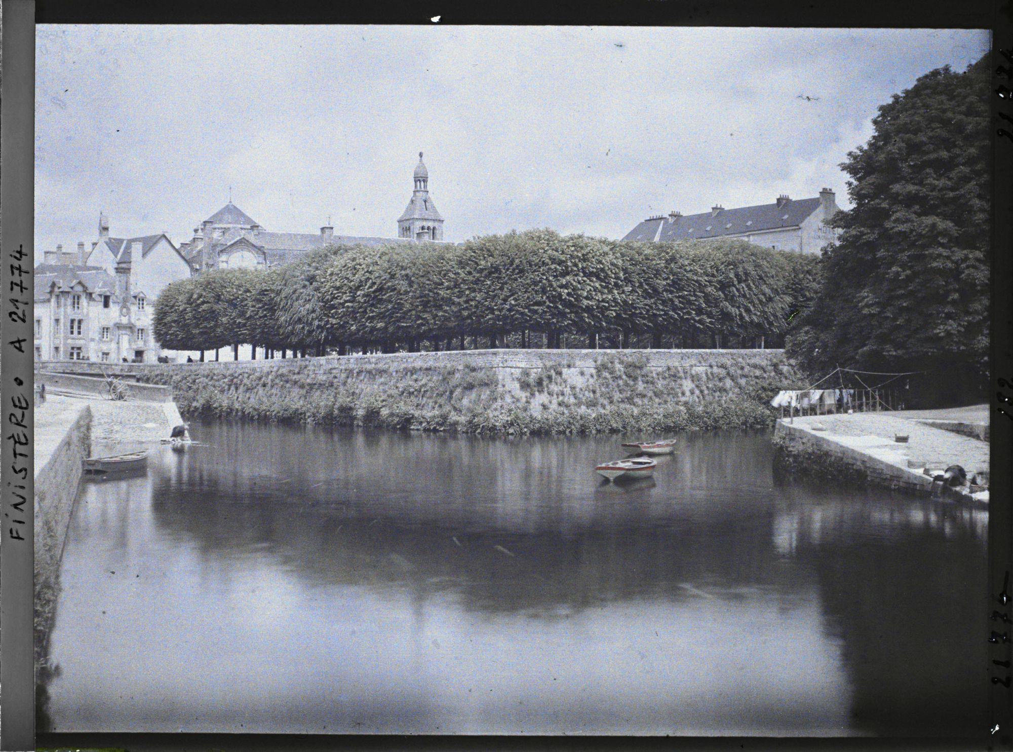 Image représentant Le confluent de l'Isole et de l'Ellé