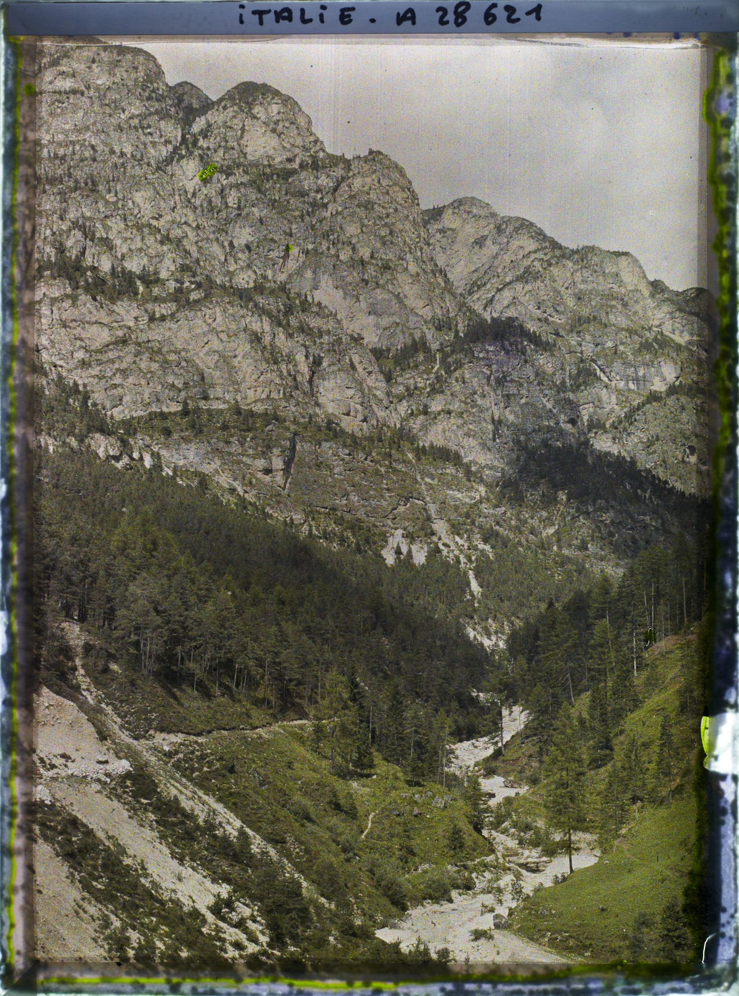 Image représentant La vallée de Ciamin (Tschaminbach), au pied du massif du Catinaccio (Rosengarten)