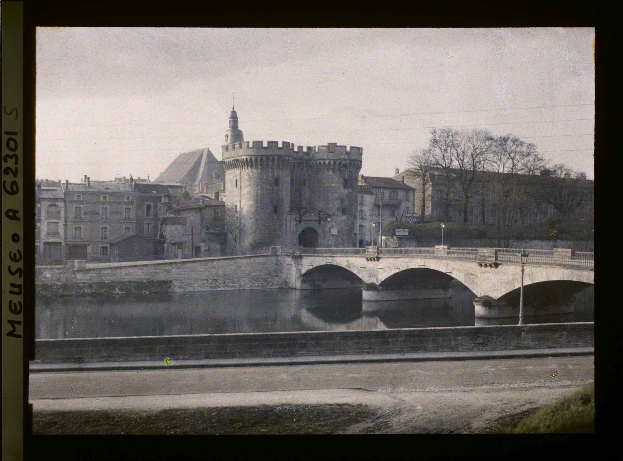 Image représentant Meuse, Verdun, Le Pont et la Porte Chaussée