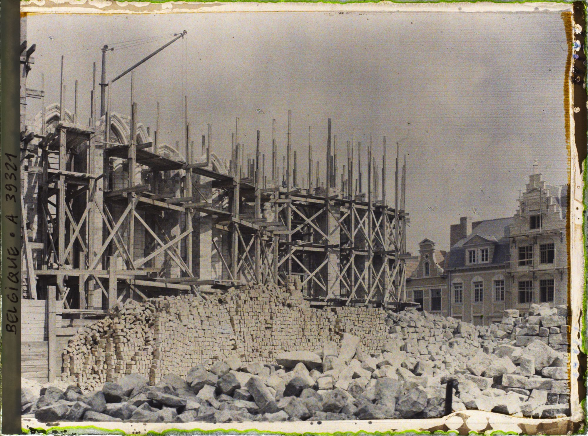 Image représentant Belgique, Ypres, Reconstruction de la Cathédrale St Martin