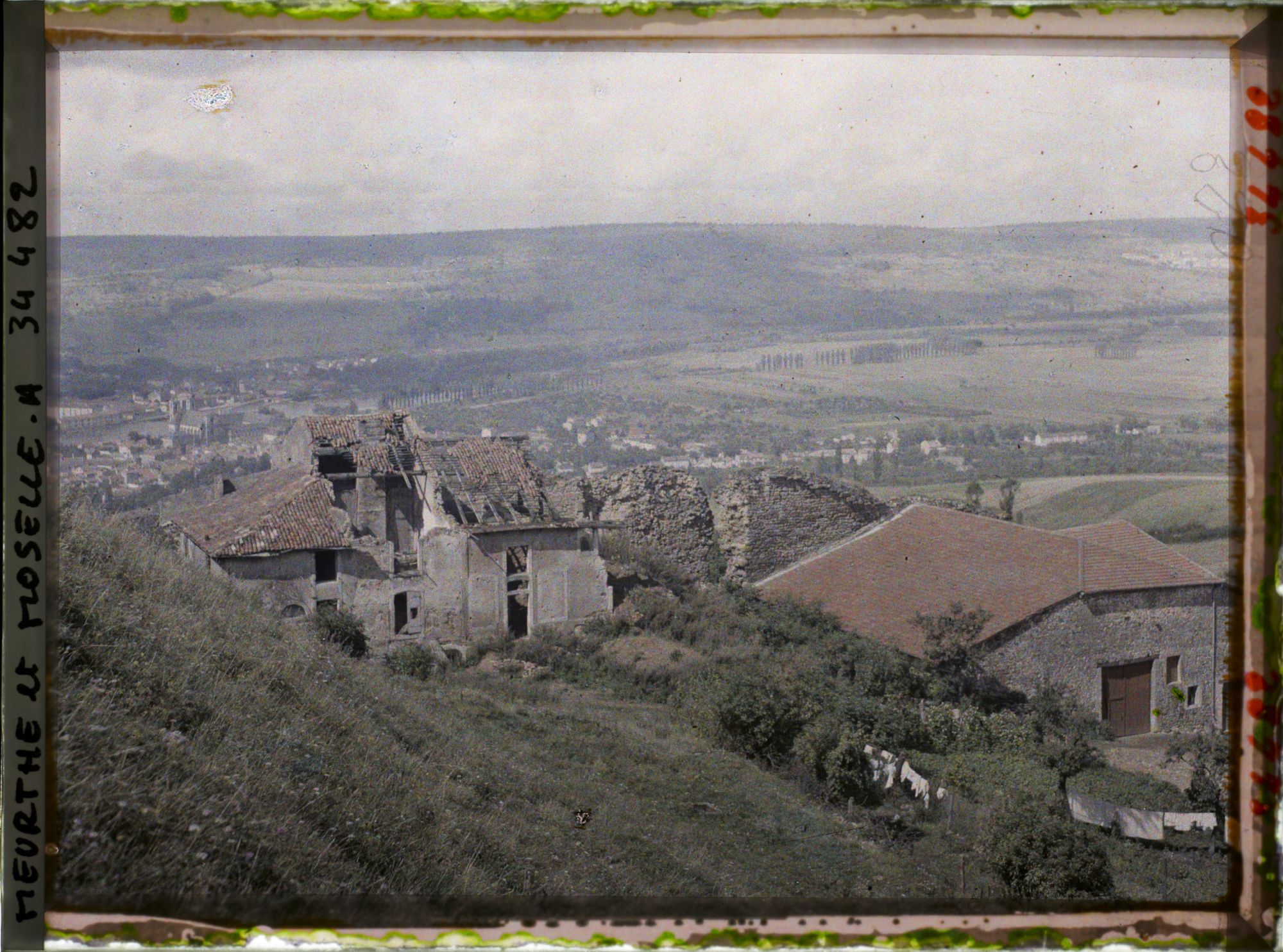 Image représentant France, Mousson, Le Bois Le Prêtre vu de Mousson