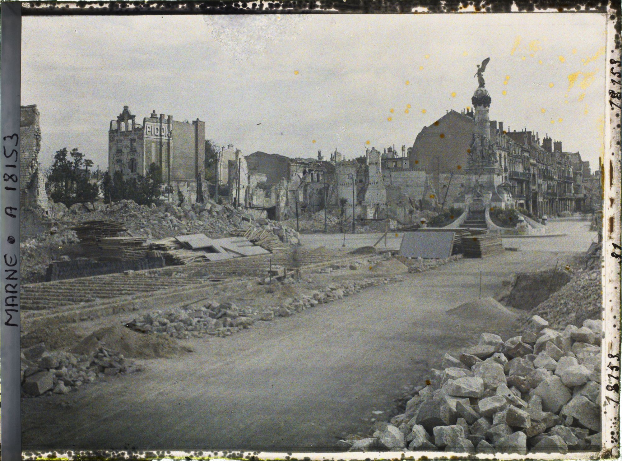 Image représentant France, Reims, Place Drouët d'Erlon