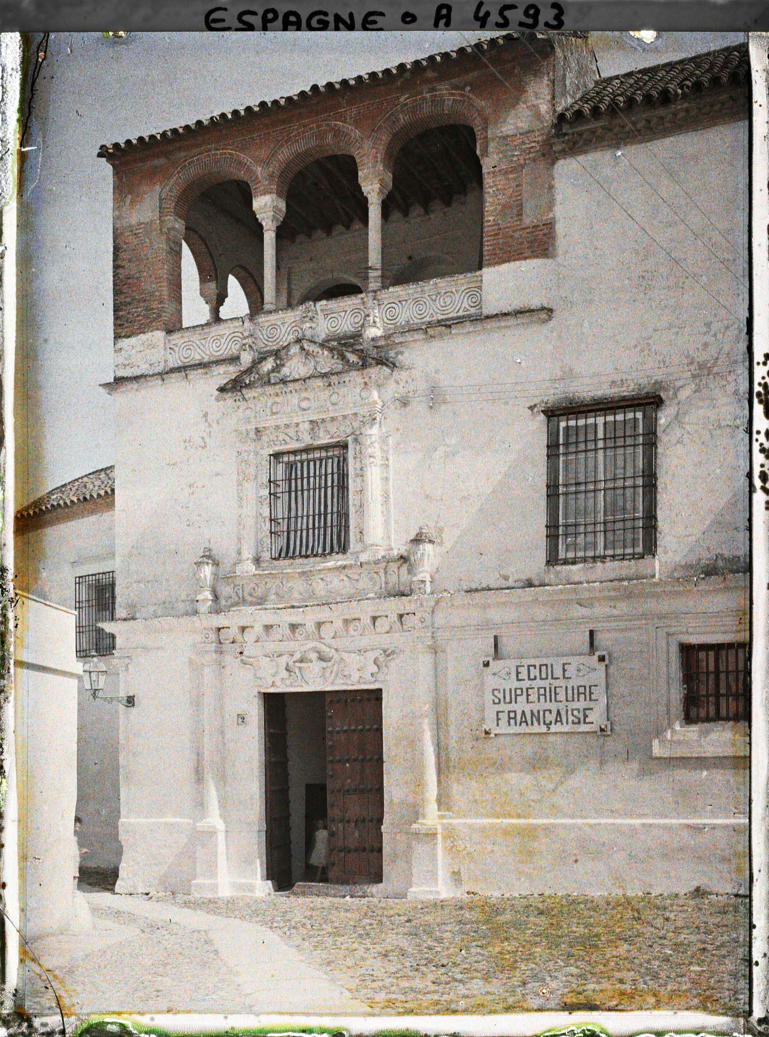 Image représentant Espagne, Cordoue, Porte de l'Ecole Supérieure Française